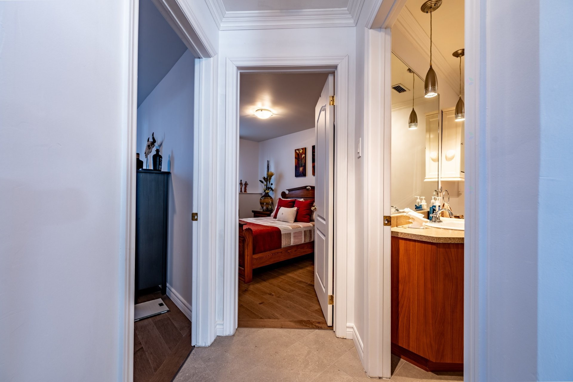 









5660


Rue Marion

, 2,
Trois-Rivières,




QC
G9A6M9

