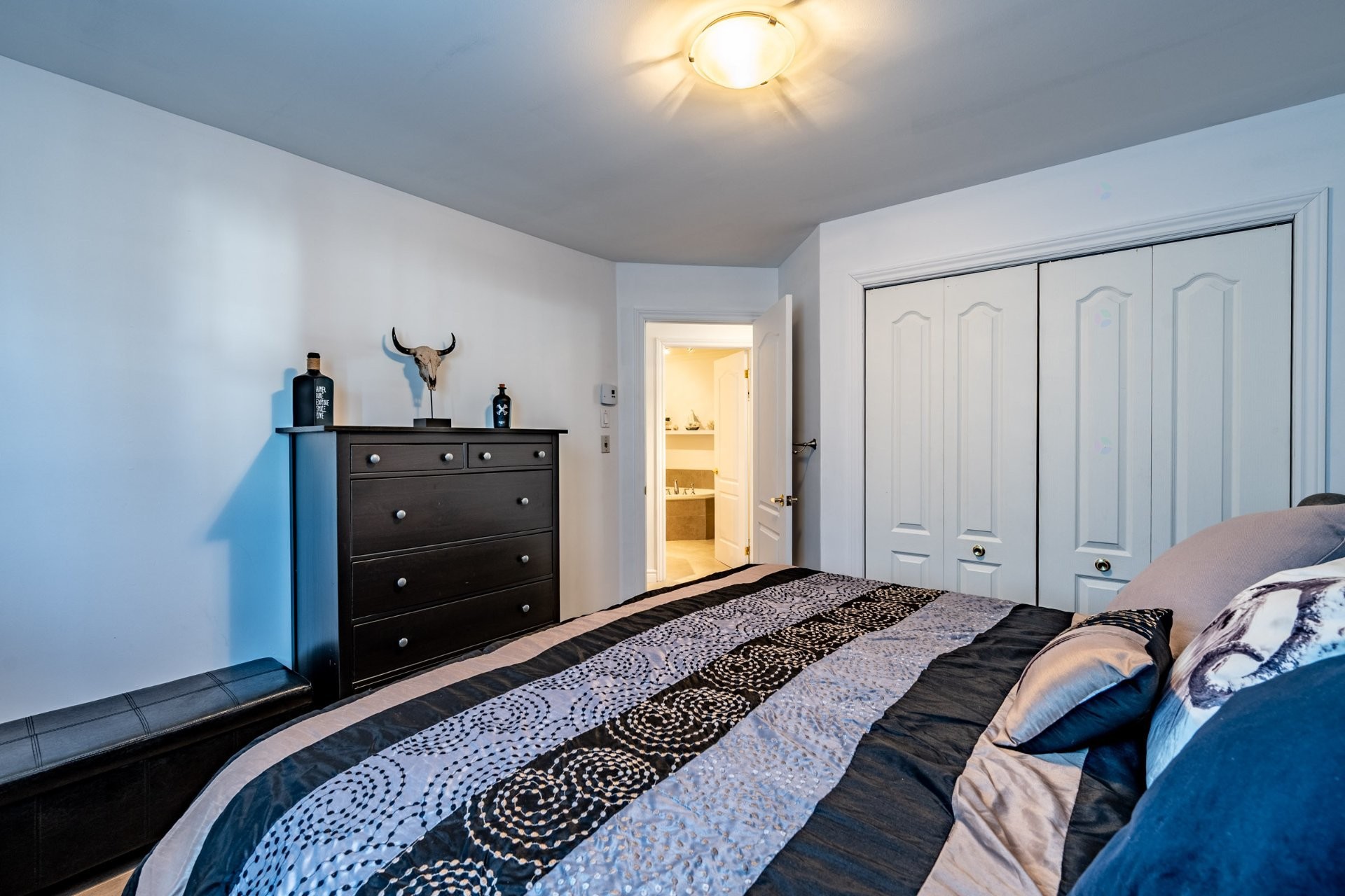 









5660


Rue Marion

, 2,
Trois-Rivières,




QC
G9A6M9

