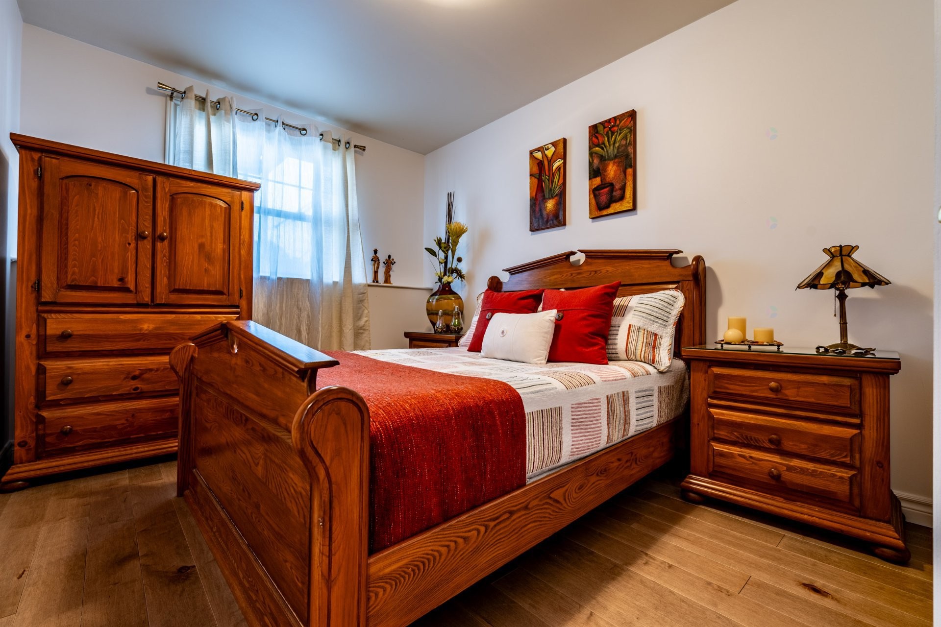 









5660


Rue Marion

, 2,
Trois-Rivières,




QC
G9A6M9

