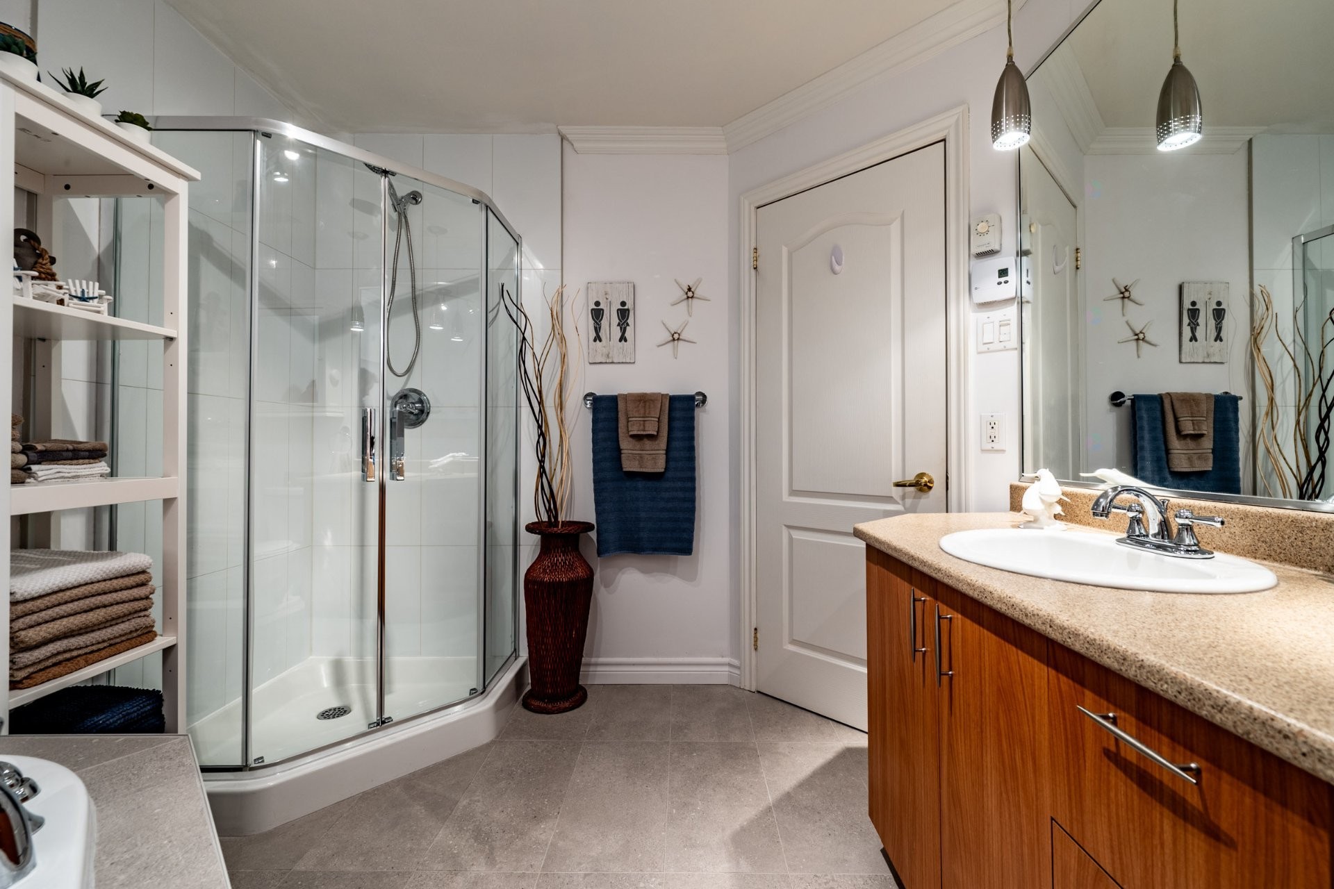 









5660


Rue Marion

, 2,
Trois-Rivières,




QC
G9A6M9

