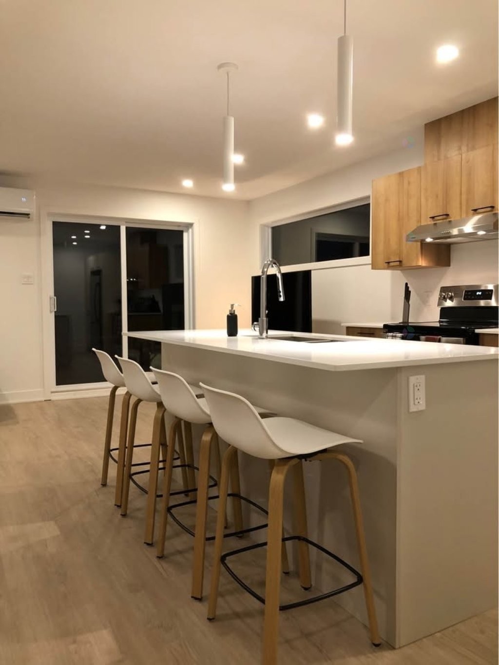 









142


Rue Caroline

, 401,
Cowansville,




QC
J2K1X3

