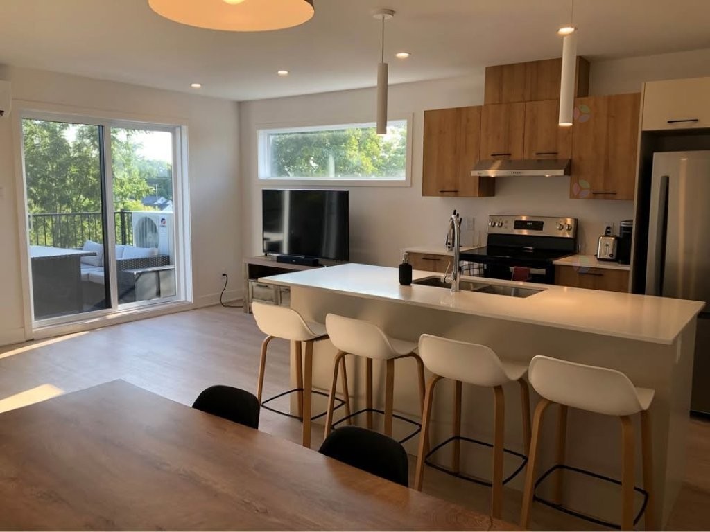 









142


Rue Caroline

, 402,
Cowansville,




QC
J2K1X3

