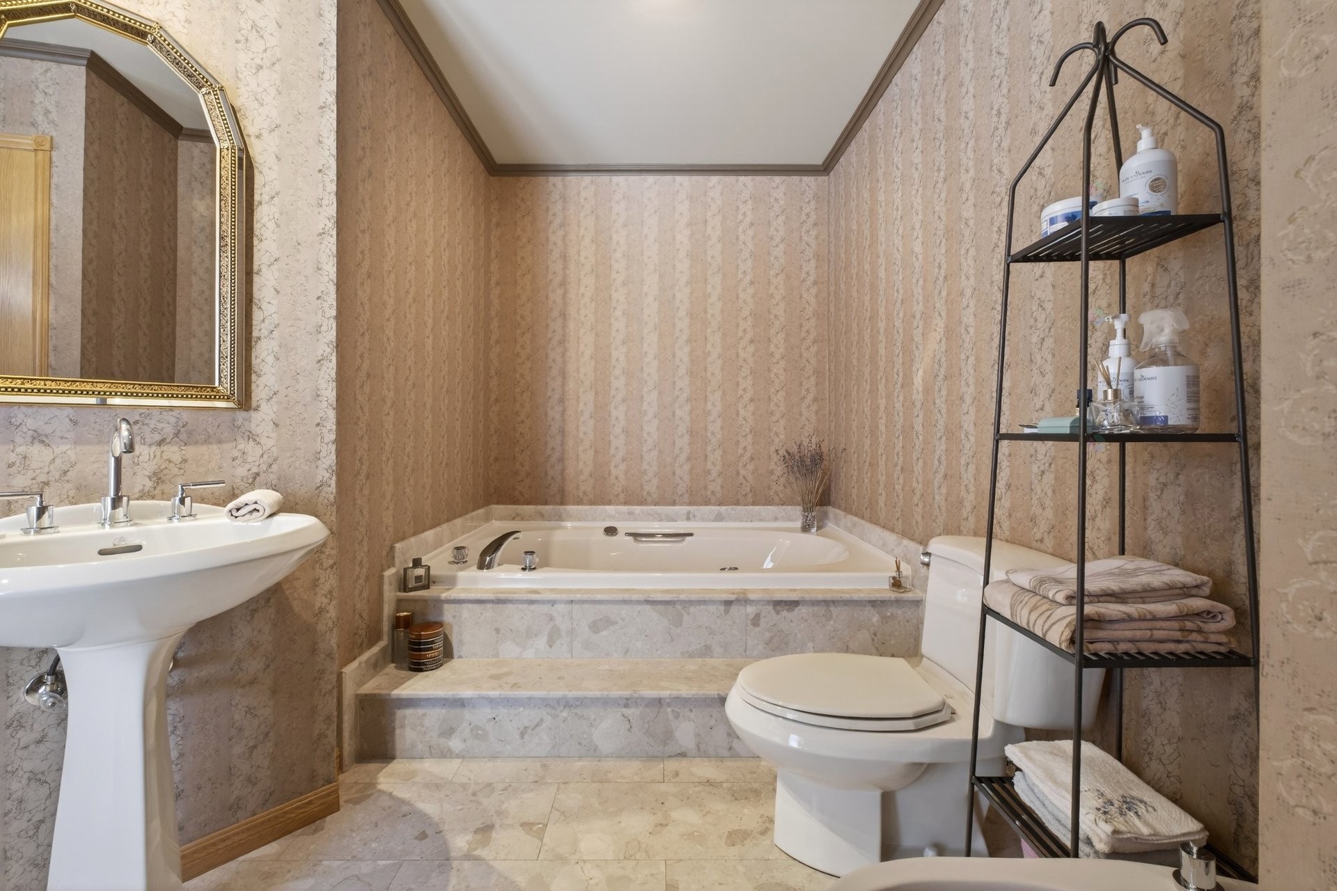 









452


Rue Jacob-Nicol

,
Sherbrooke (Les Nations),




QC
J1J4E5

