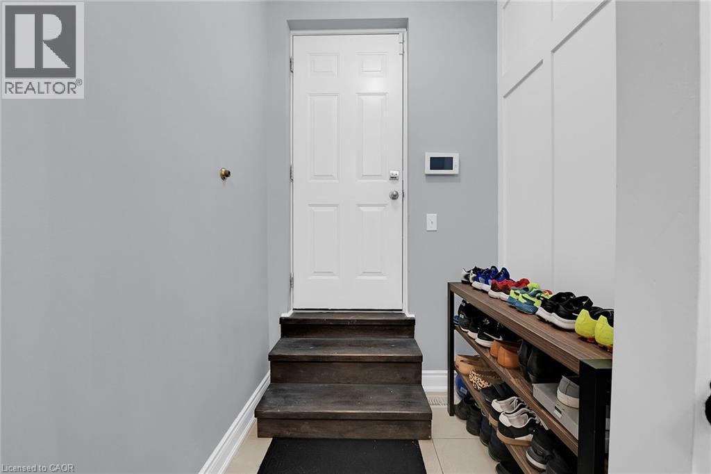 












78 CHAUMONT Drive

,
Stoney Creek,




Ontario
L8J0J8

