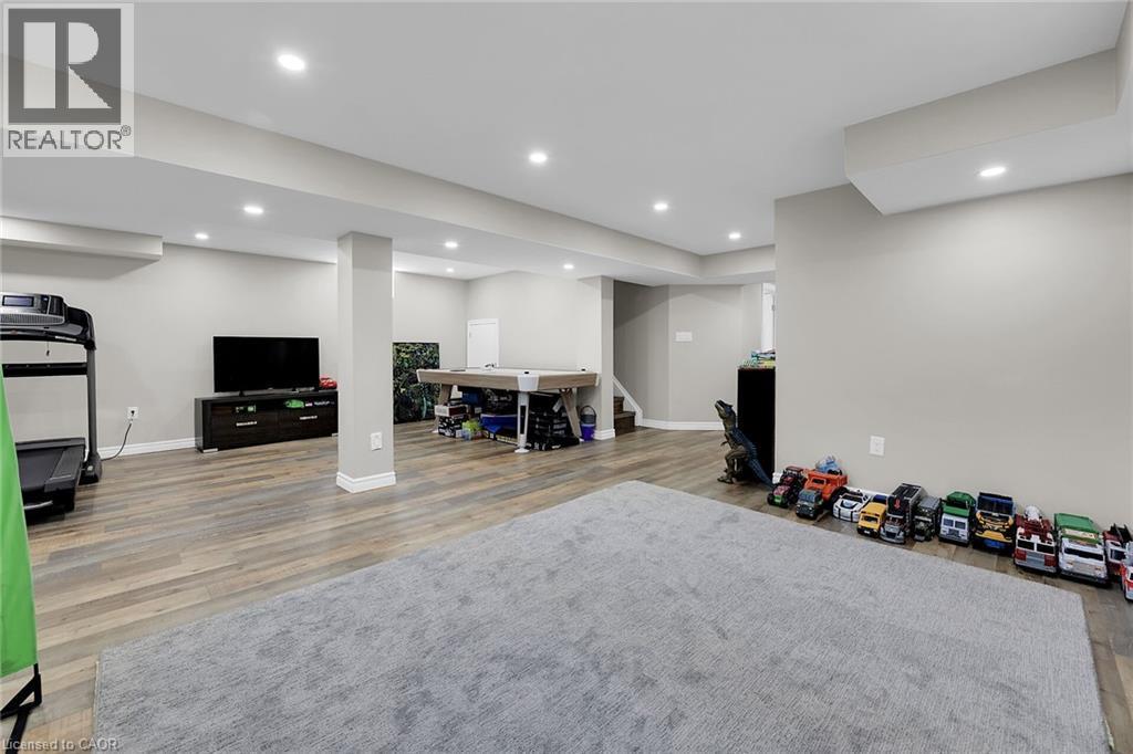 












78 CHAUMONT Drive

,
Stoney Creek,




Ontario
L8J0J8

