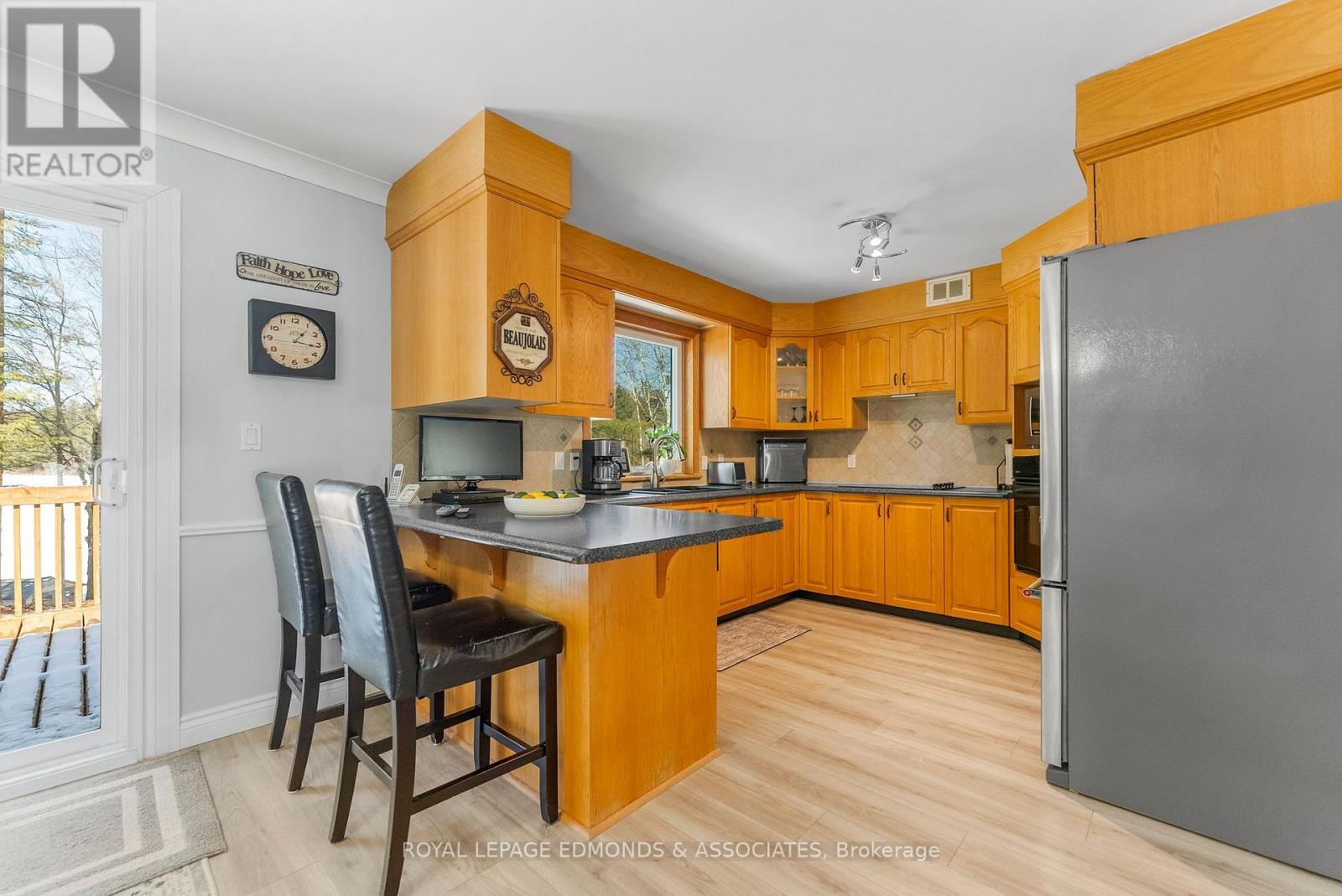 












768 AIRPORT ROAD

,
Petawawa,




Ontario
K8A6W7

