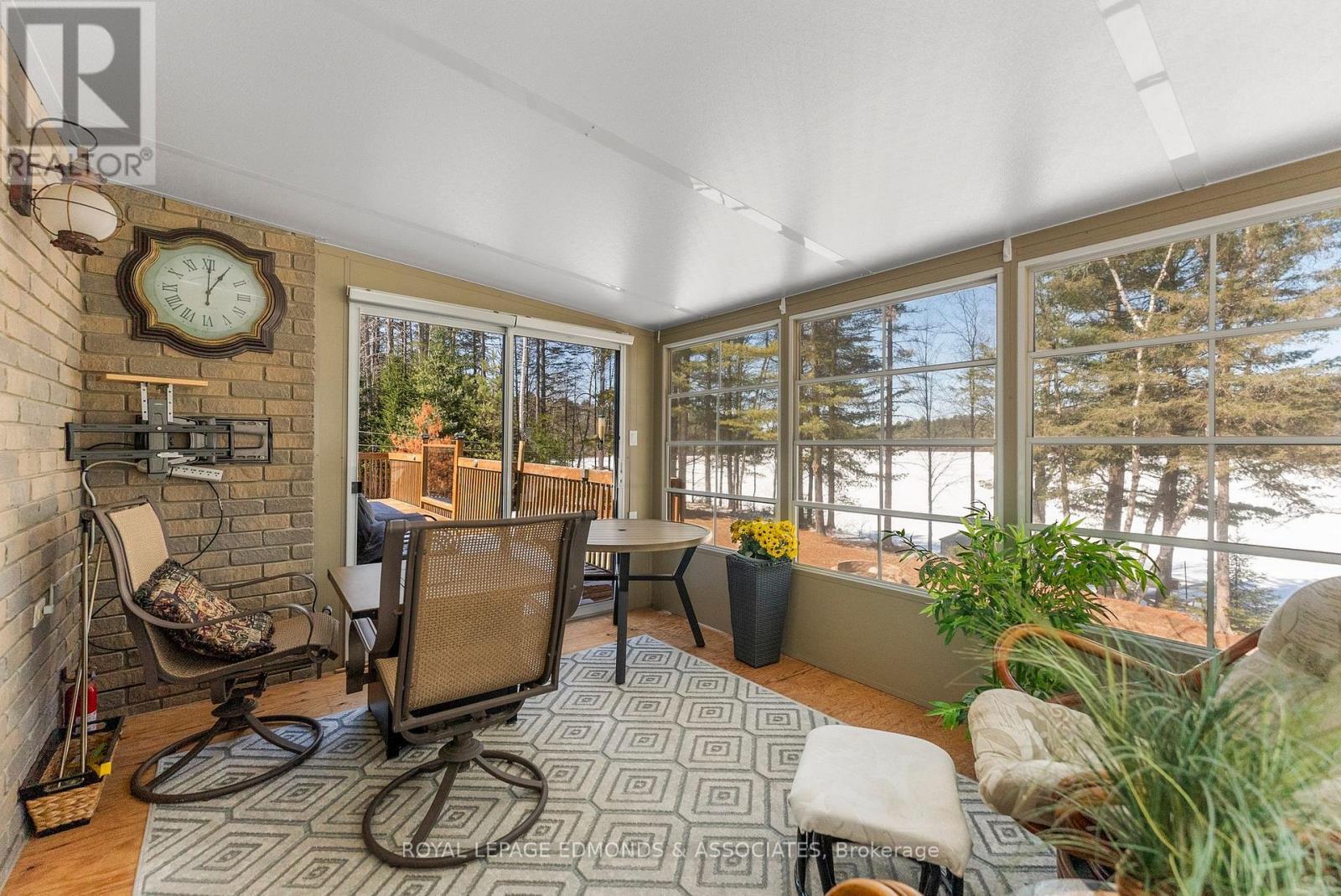












768 AIRPORT ROAD

,
Petawawa,




Ontario
K8A6W7

