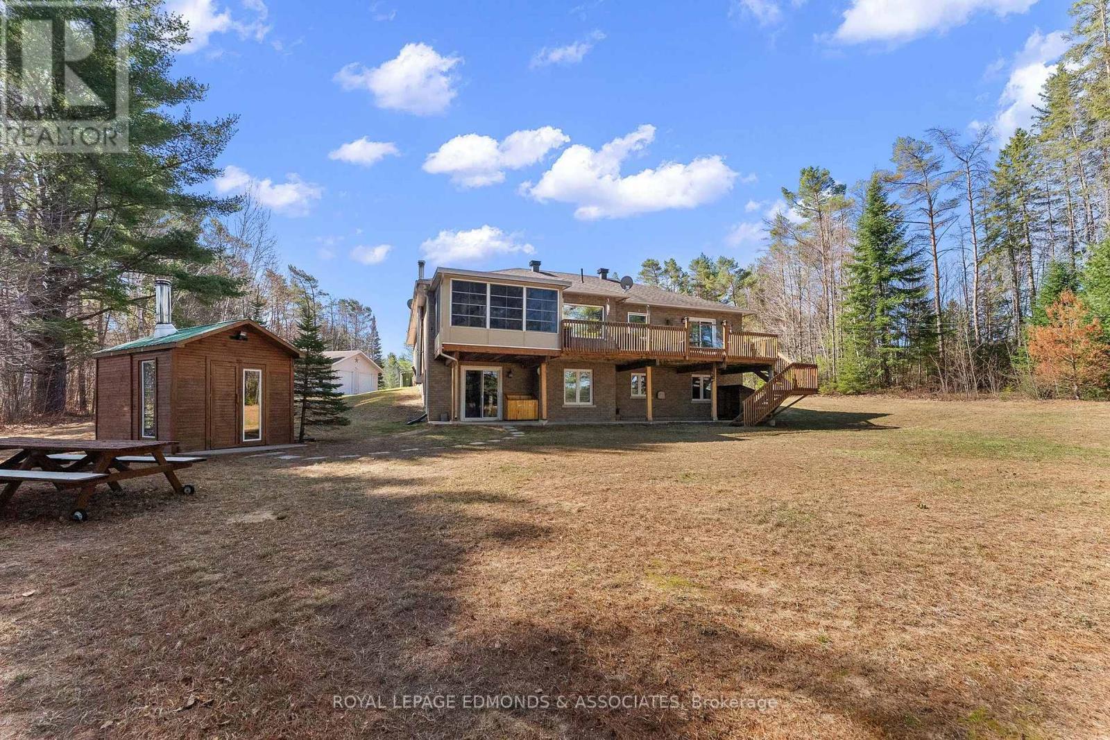












768 AIRPORT ROAD

,
Petawawa,




Ontario
K8A6W7

