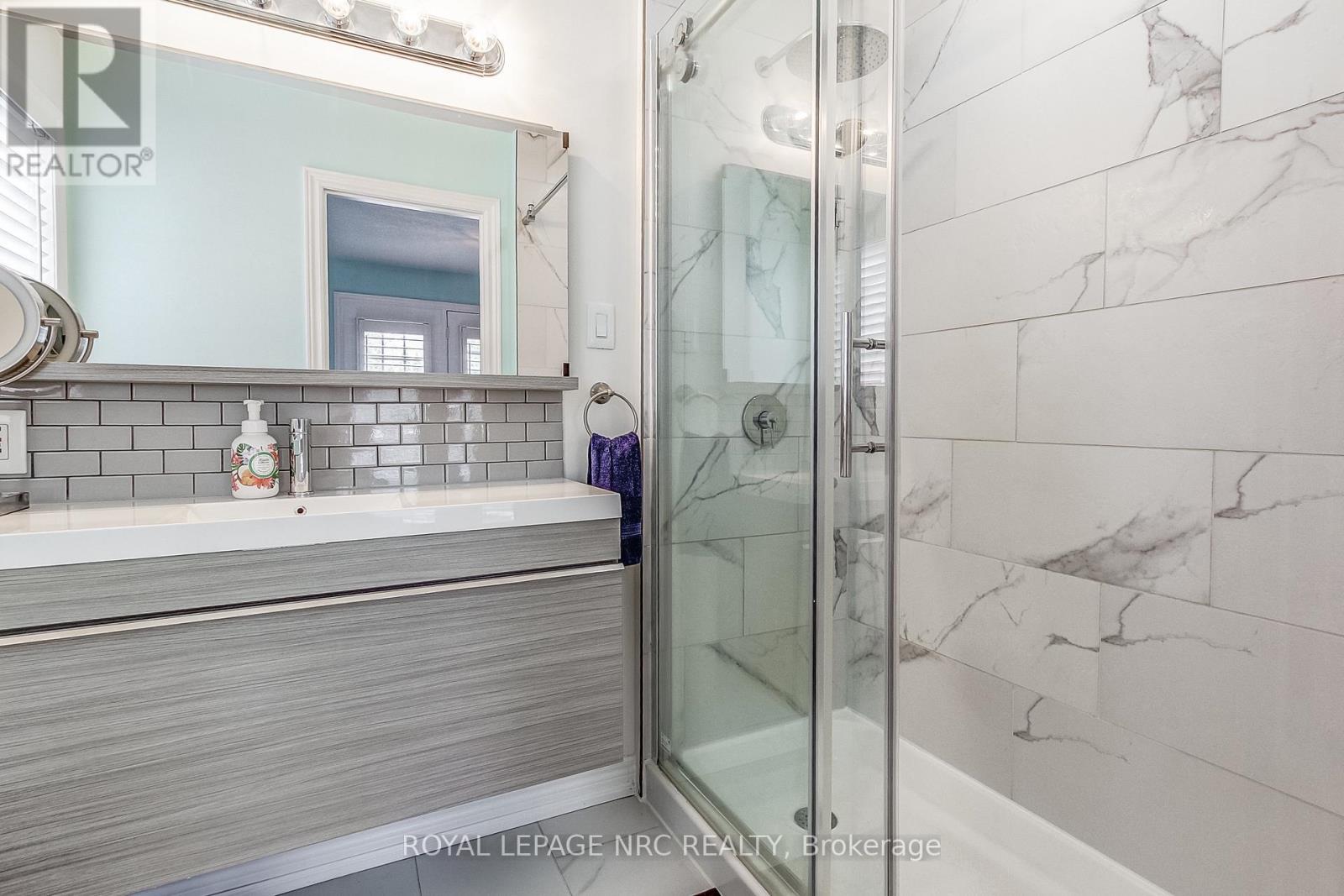 












330 GATE STREET

,
Niagara-on-the-Lake (Town),




Ontario
L0S1J0

