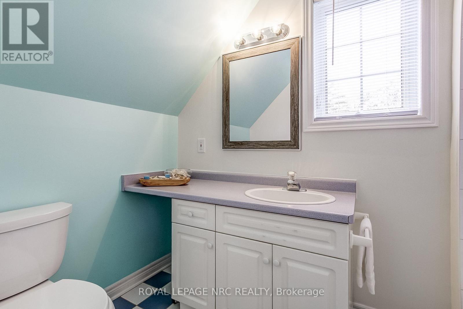 












330 GATE STREET

,
Niagara-on-the-Lake (Town),




Ontario
L0S1J0

