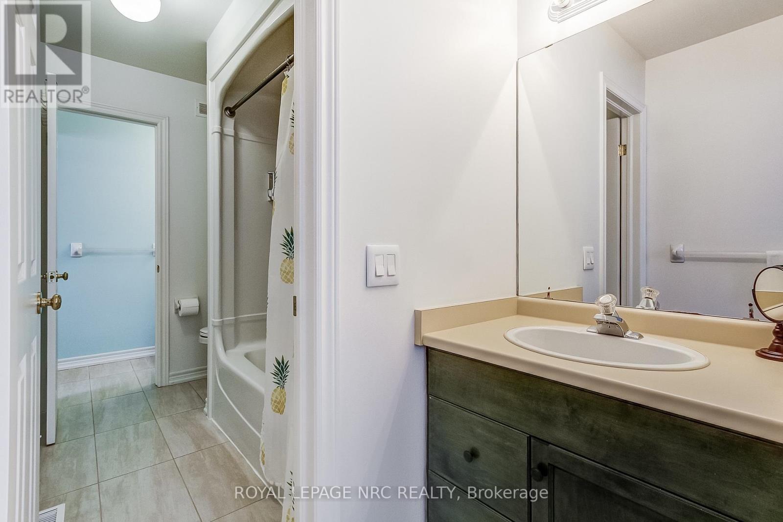 












330 GATE STREET

,
Niagara-on-the-Lake (Town),




Ontario
L0S1J0


