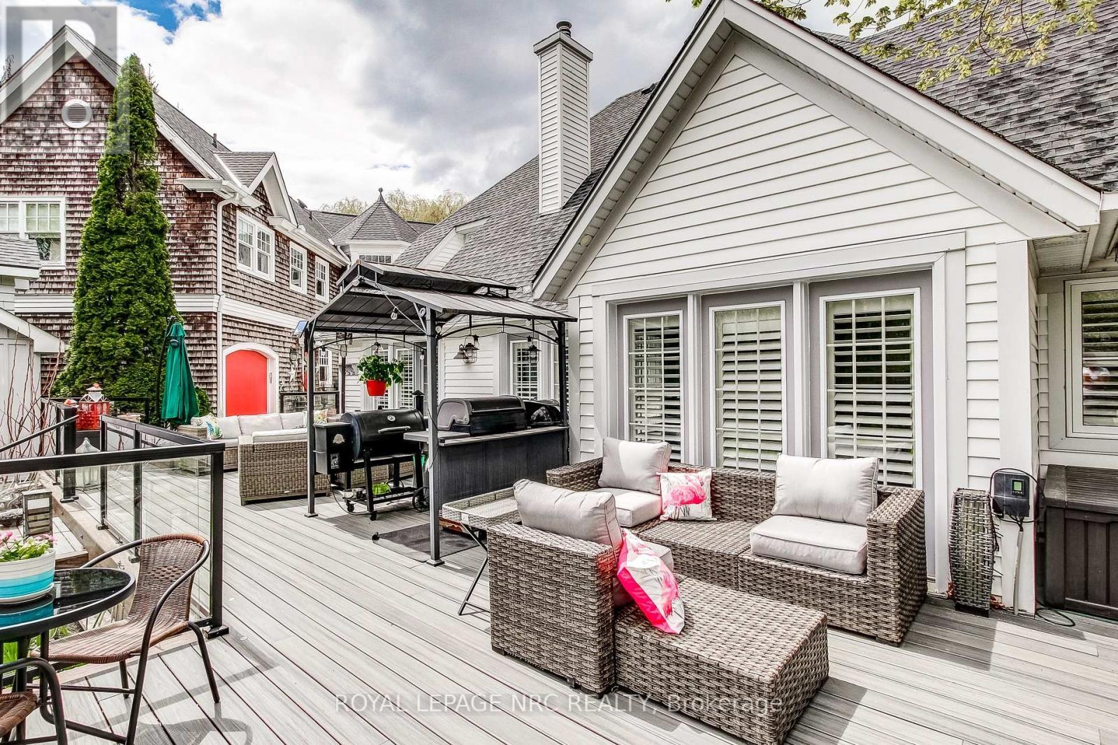 












330 GATE STREET

,
Niagara-on-the-Lake (Town),




Ontario
L0S1J0

