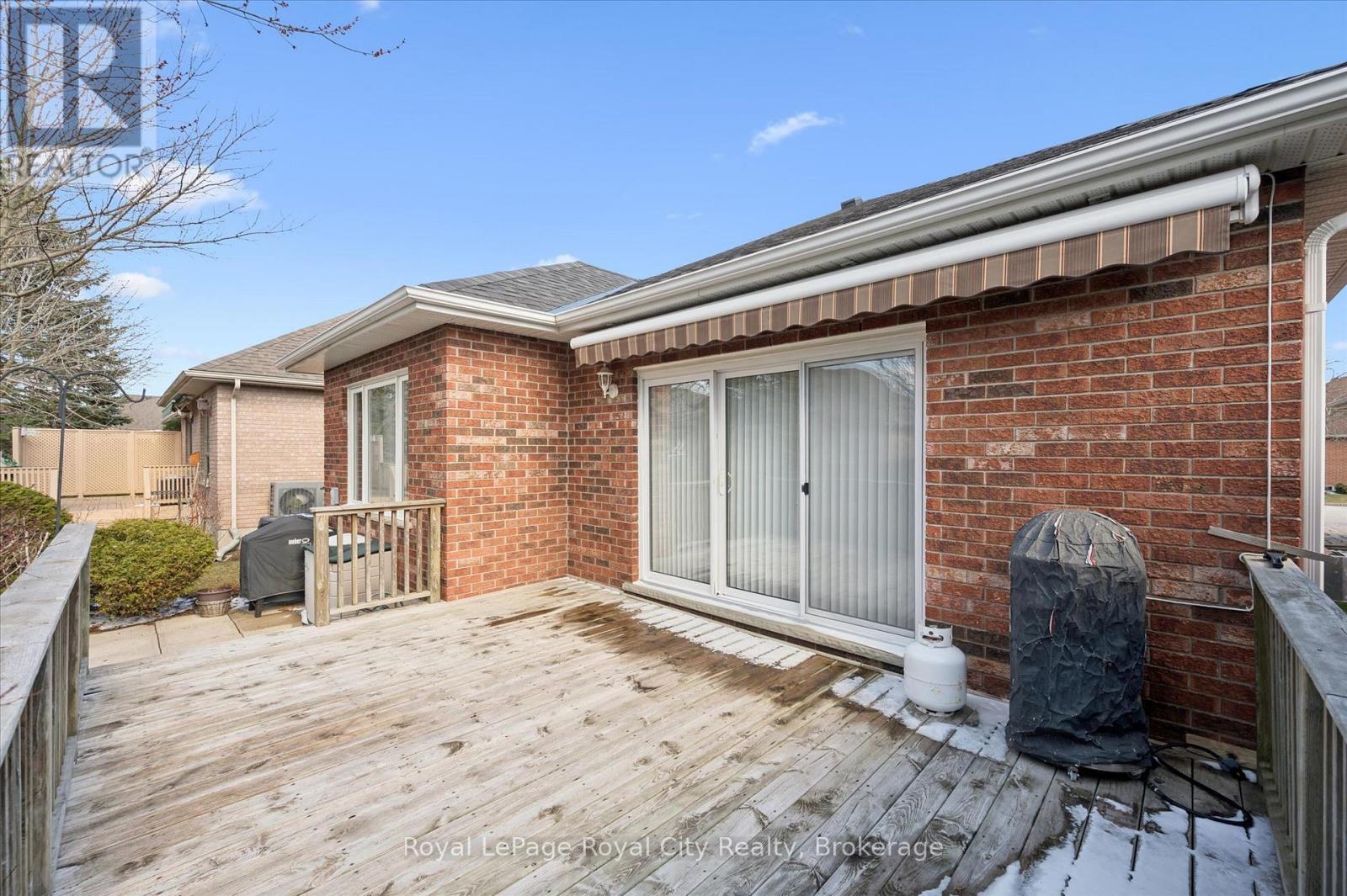 












68 BASSWOOD DRIVE

,
Guelph (Village By The Arboretum),




Ontario
N1G4X7

