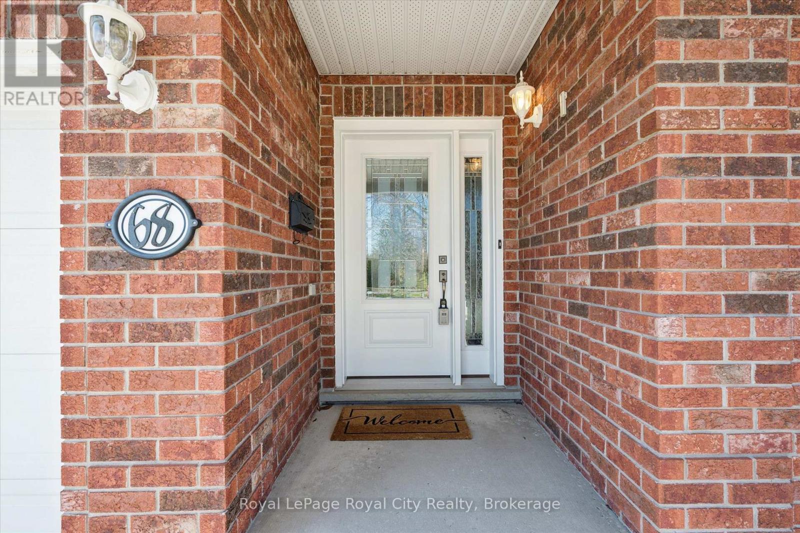 












68 BASSWOOD DRIVE

,
Guelph (Village By The Arboretum),




Ontario
N1G4X7

