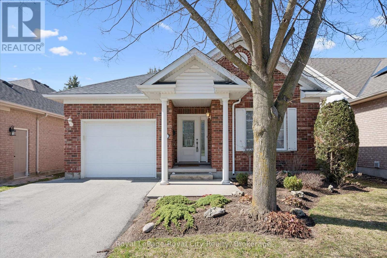 












68 BASSWOOD DRIVE

,
Guelph (Village By The Arboretum),




Ontario
N1G4X7

