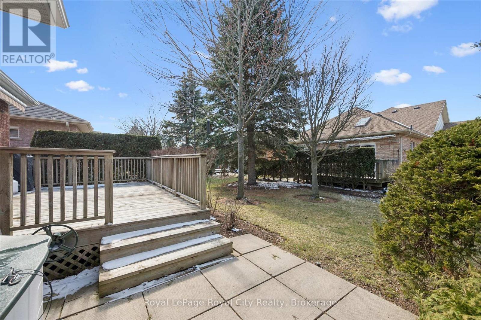 












68 BASSWOOD DRIVE

,
Guelph (Village By The Arboretum),




Ontario
N1G4X7

