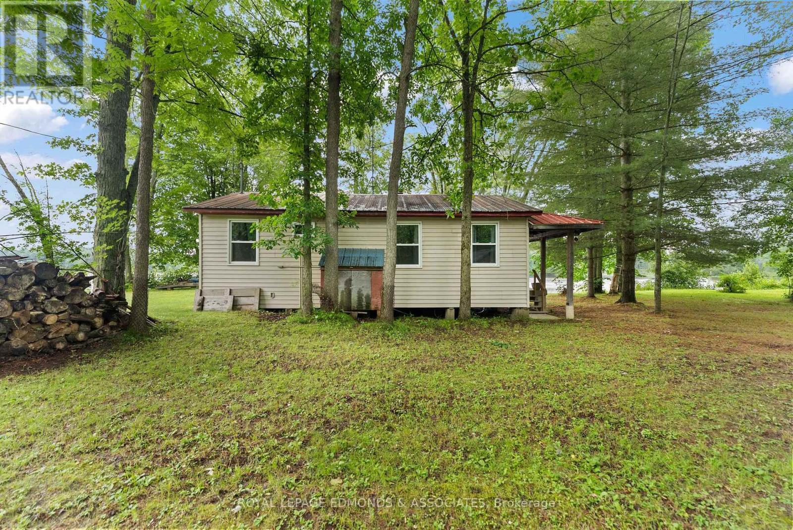 












178 PURPLE FINCH TRAIL

,
Whitewater Region,




Ontario
K0J1C0

