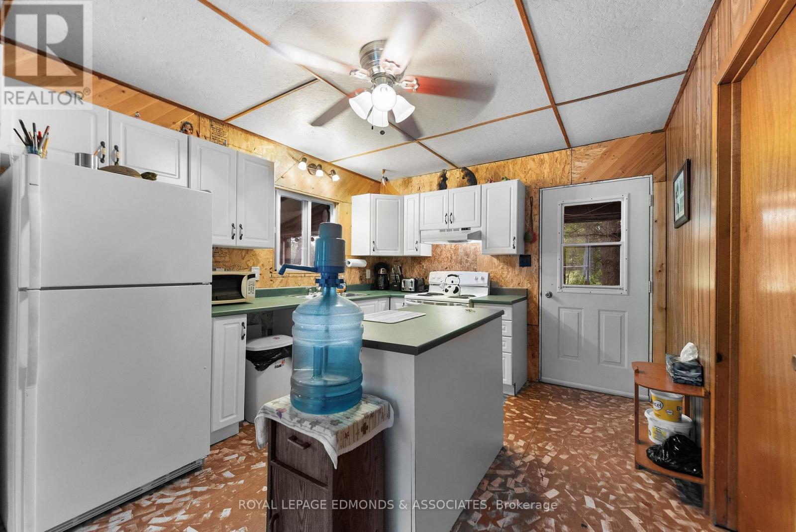 












178 PURPLE FINCH TRAIL

,
Whitewater Region,




Ontario
K0J1C0


