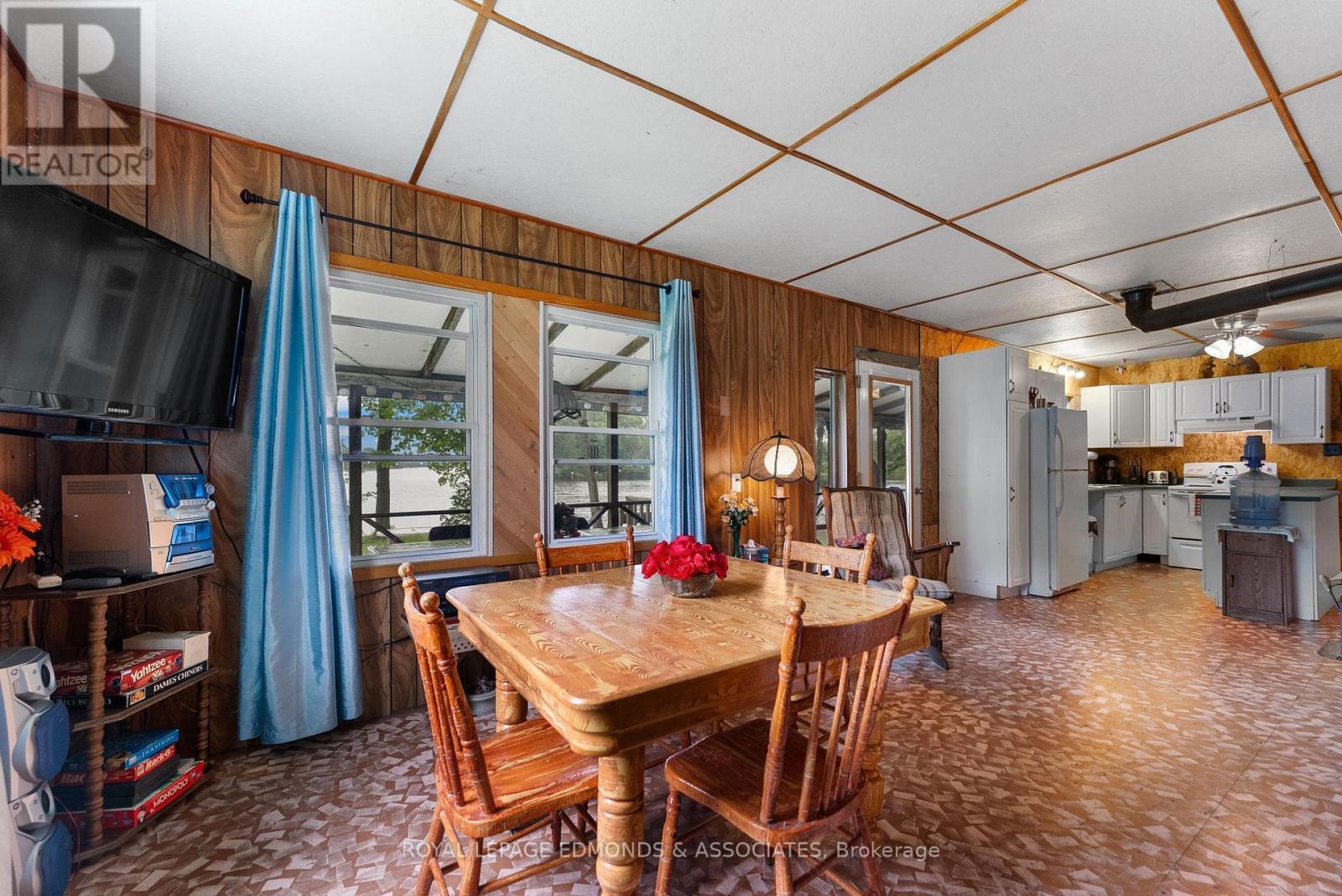 












178 PURPLE FINCH TRAIL

,
Whitewater Region,




Ontario
K0J1C0

