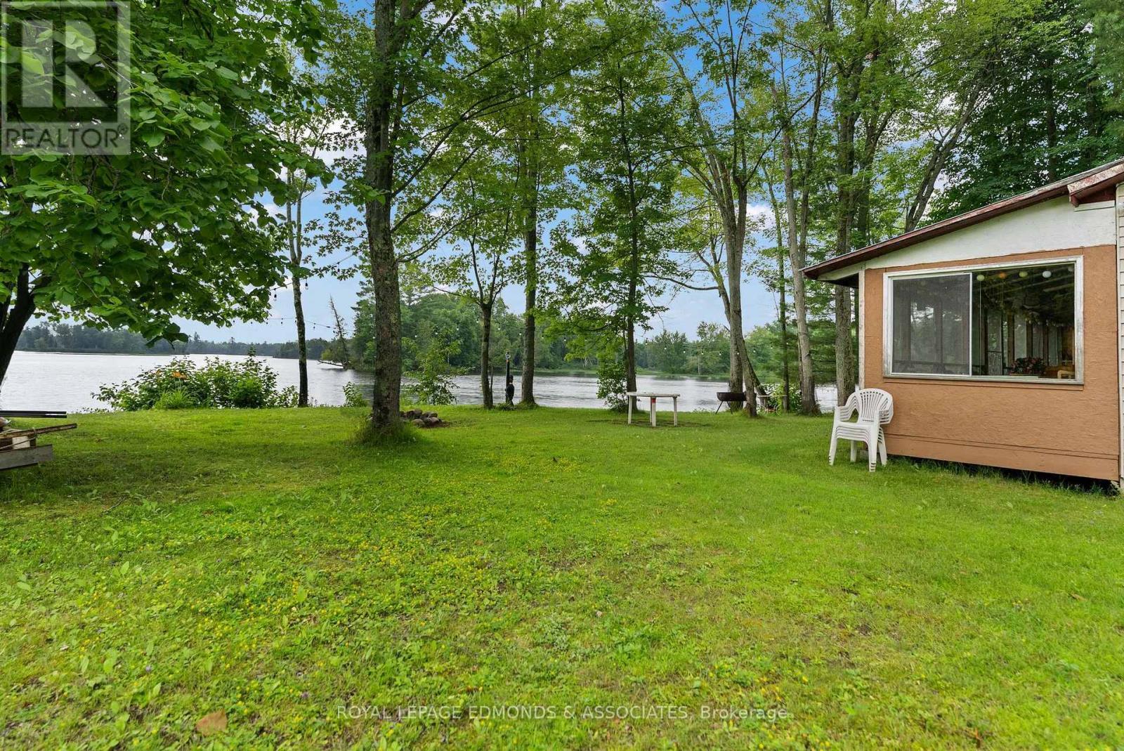 












178 PURPLE FINCH TRAIL

,
Whitewater Region,




Ontario
K0J1C0

