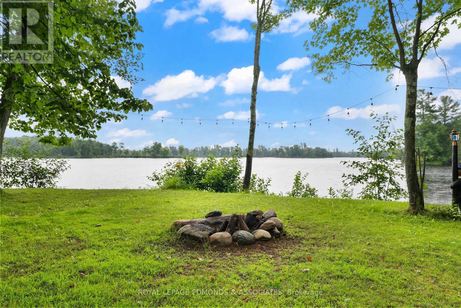 












178 PURPLE FINCH TRAIL

,
Whitewater Region,




Ontario
K0J1C0

