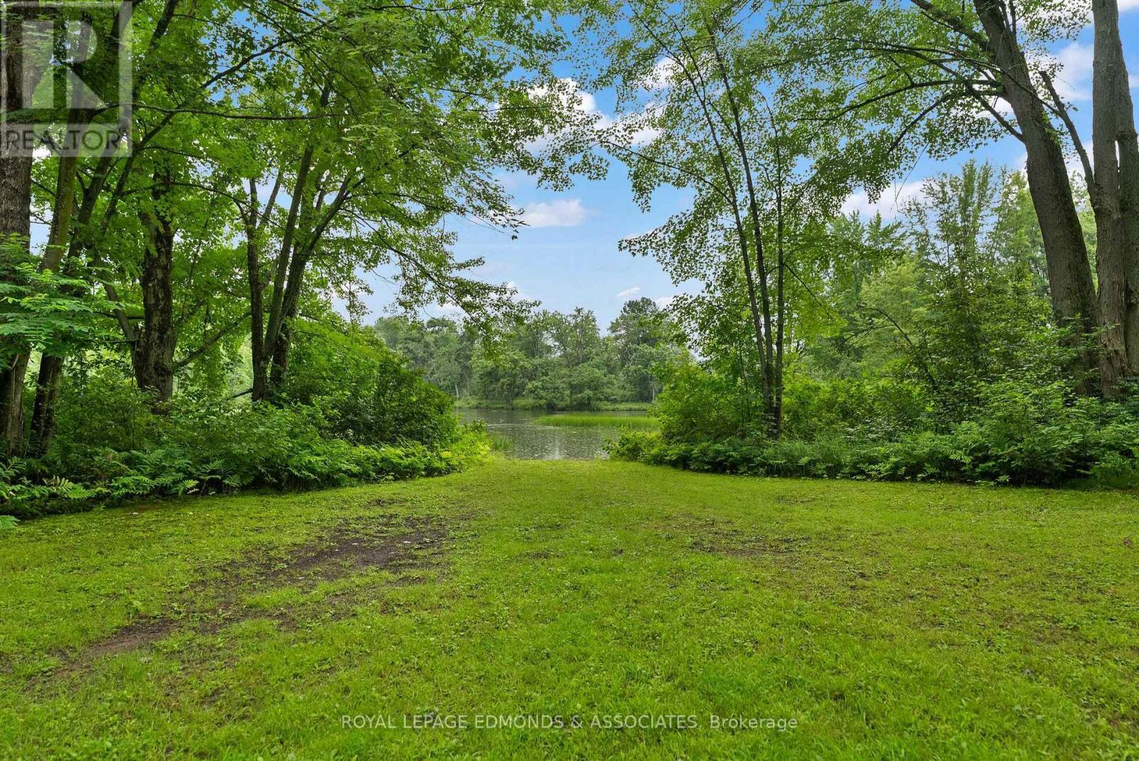 












178 PURPLE FINCH TRAIL

,
Whitewater Region,




Ontario
K0J1C0

