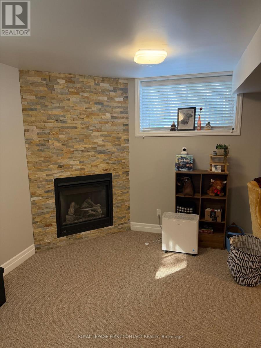 












LOWER - 3178 OAK STREET

,
Innisfil,




Ontario
L9S2K3

