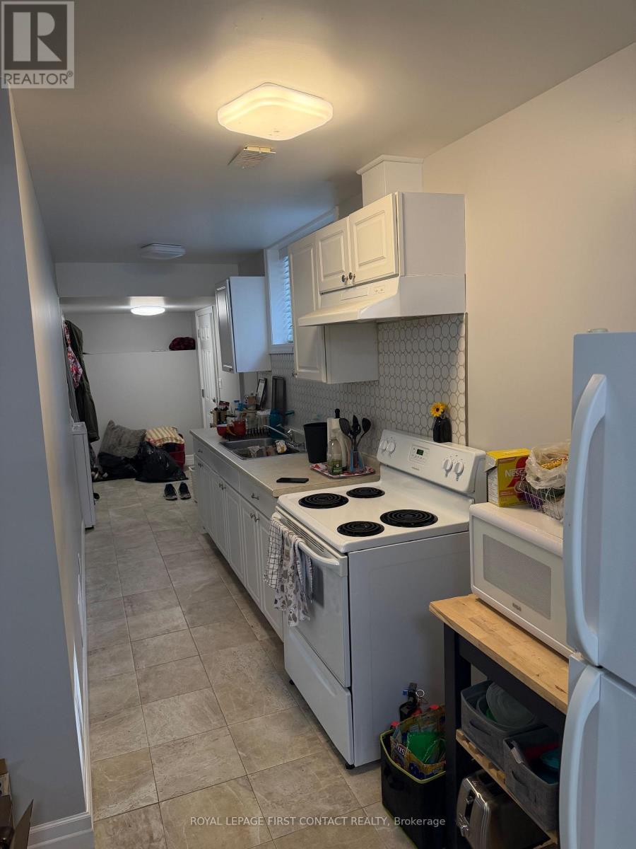 












LOWER - 3178 OAK STREET

,
Innisfil,




Ontario
L9S2K3

