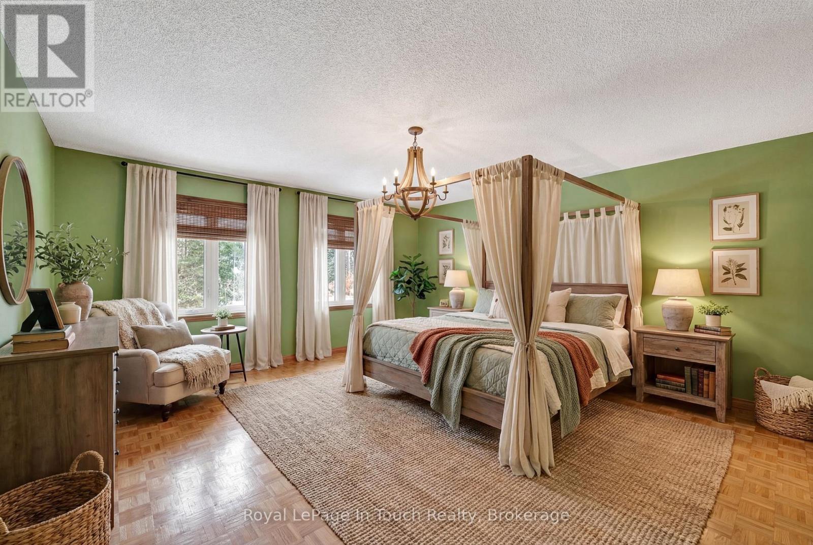 












23 DUQUETTE COURT

,
Tiny,




Ontario
L9M0H3

