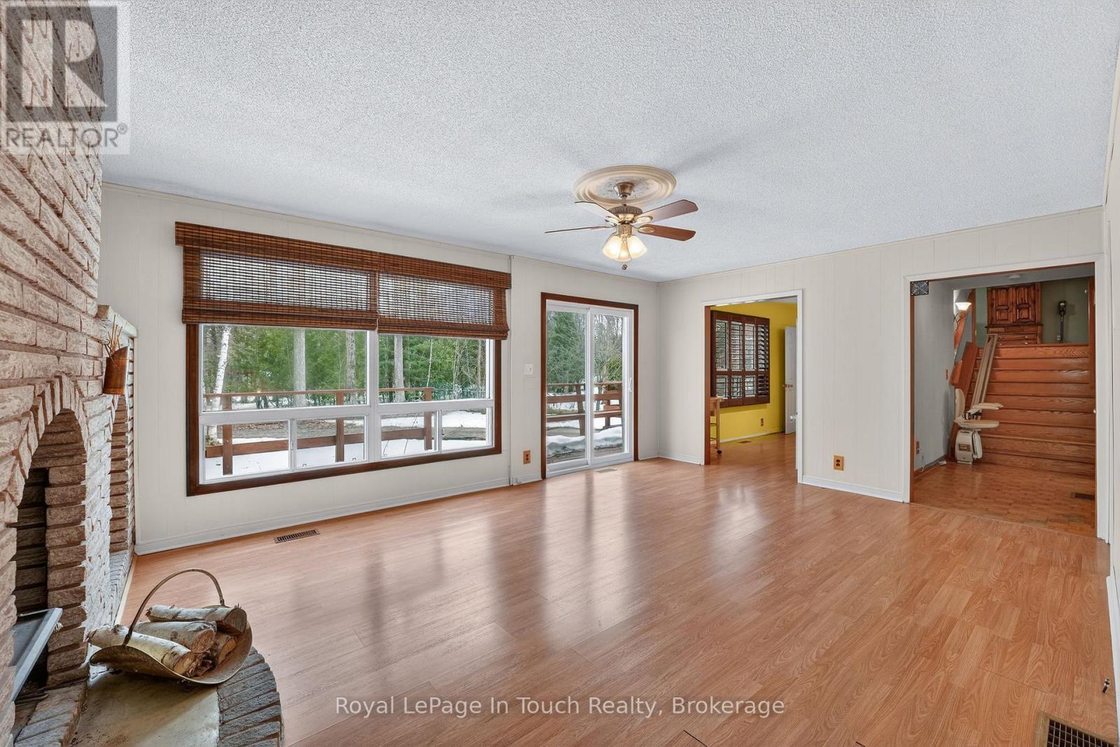 












23 DUQUETTE COURT

,
Tiny,




Ontario
L9M0H3

