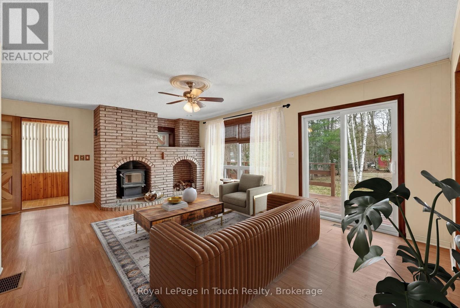 












23 DUQUETTE COURT

,
Tiny,




Ontario
L9M0H3

