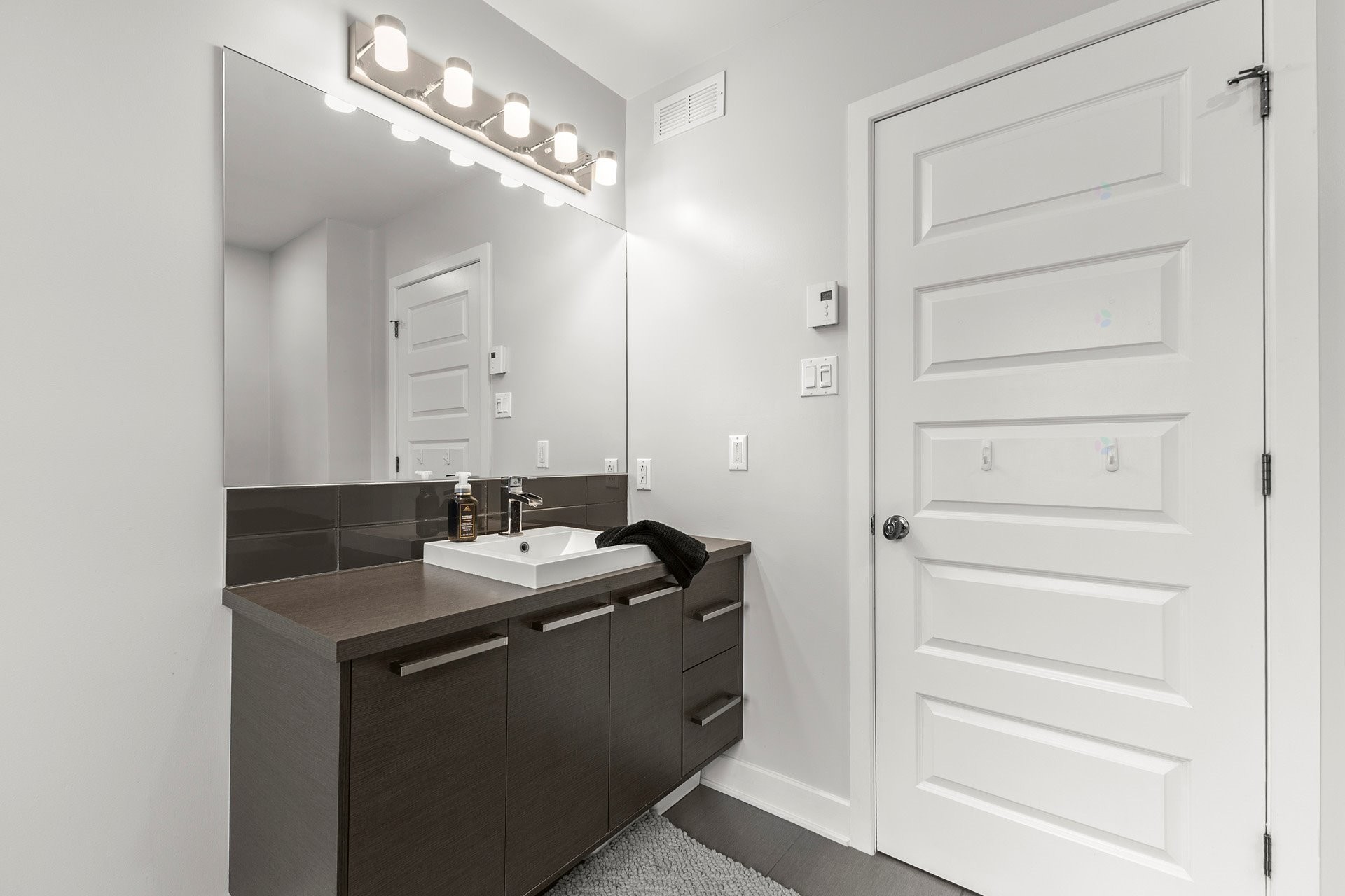 









62


Rue du Summerlea

,
Pointe-des-Cascades,




QC
J0P1M0

