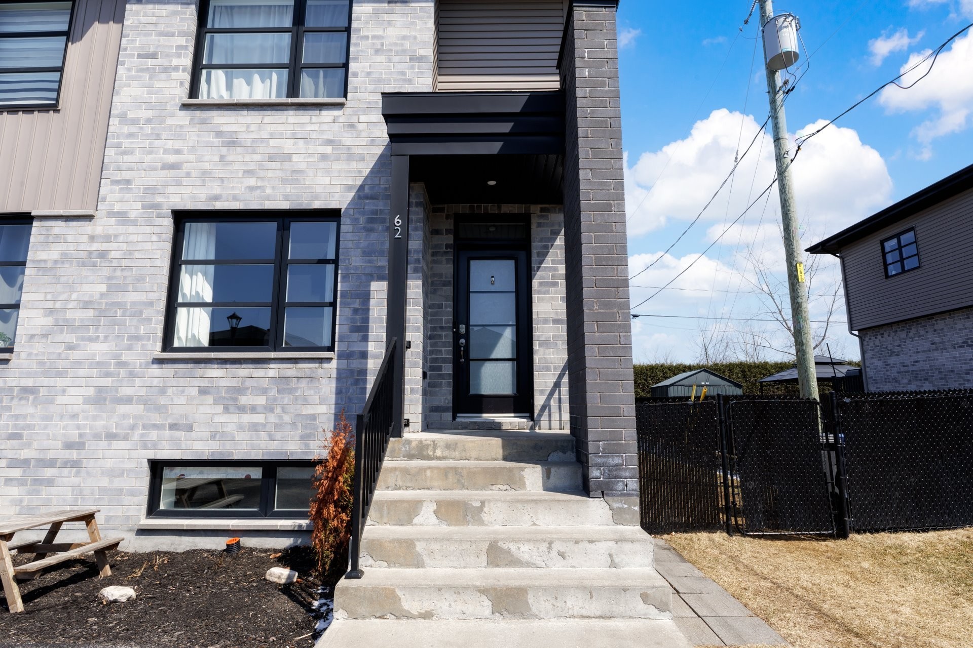 









62


Rue du Summerlea

,
Pointe-des-Cascades,




QC
J0P1M0

