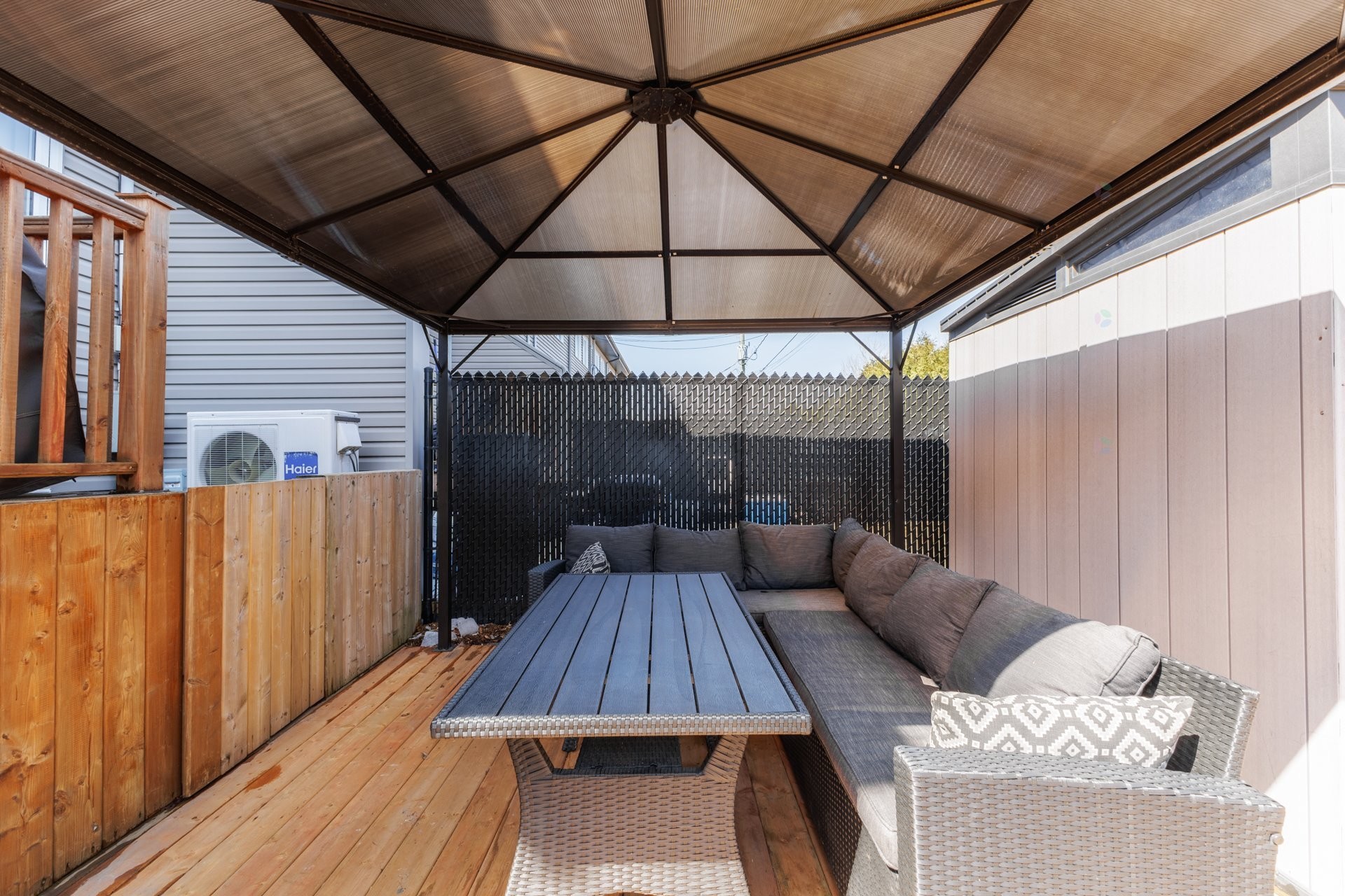 









62


Rue du Summerlea

,
Pointe-des-Cascades,




QC
J0P1M0

