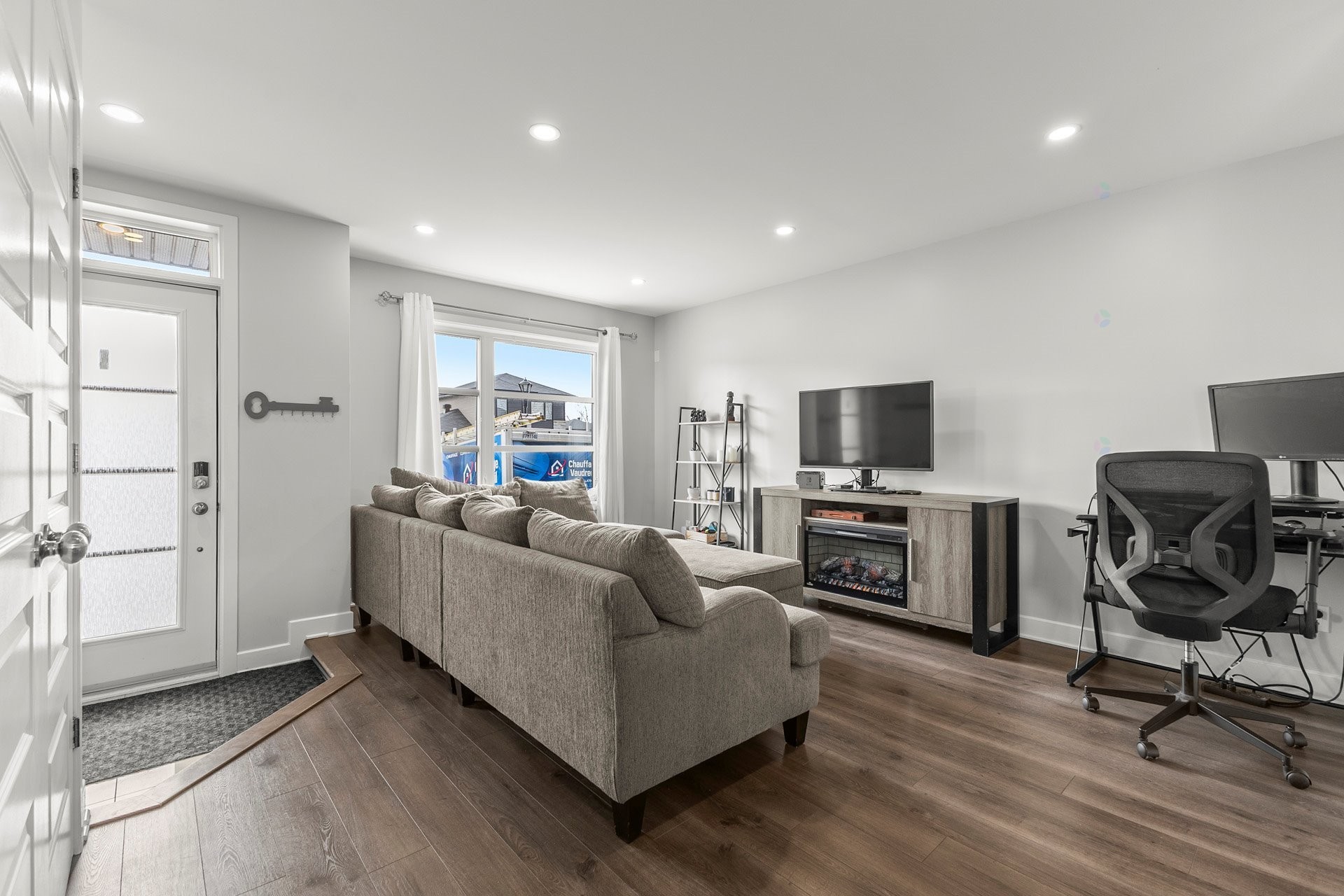 









62


Rue du Summerlea

,
Pointe-des-Cascades,




QC
J0P1M0

