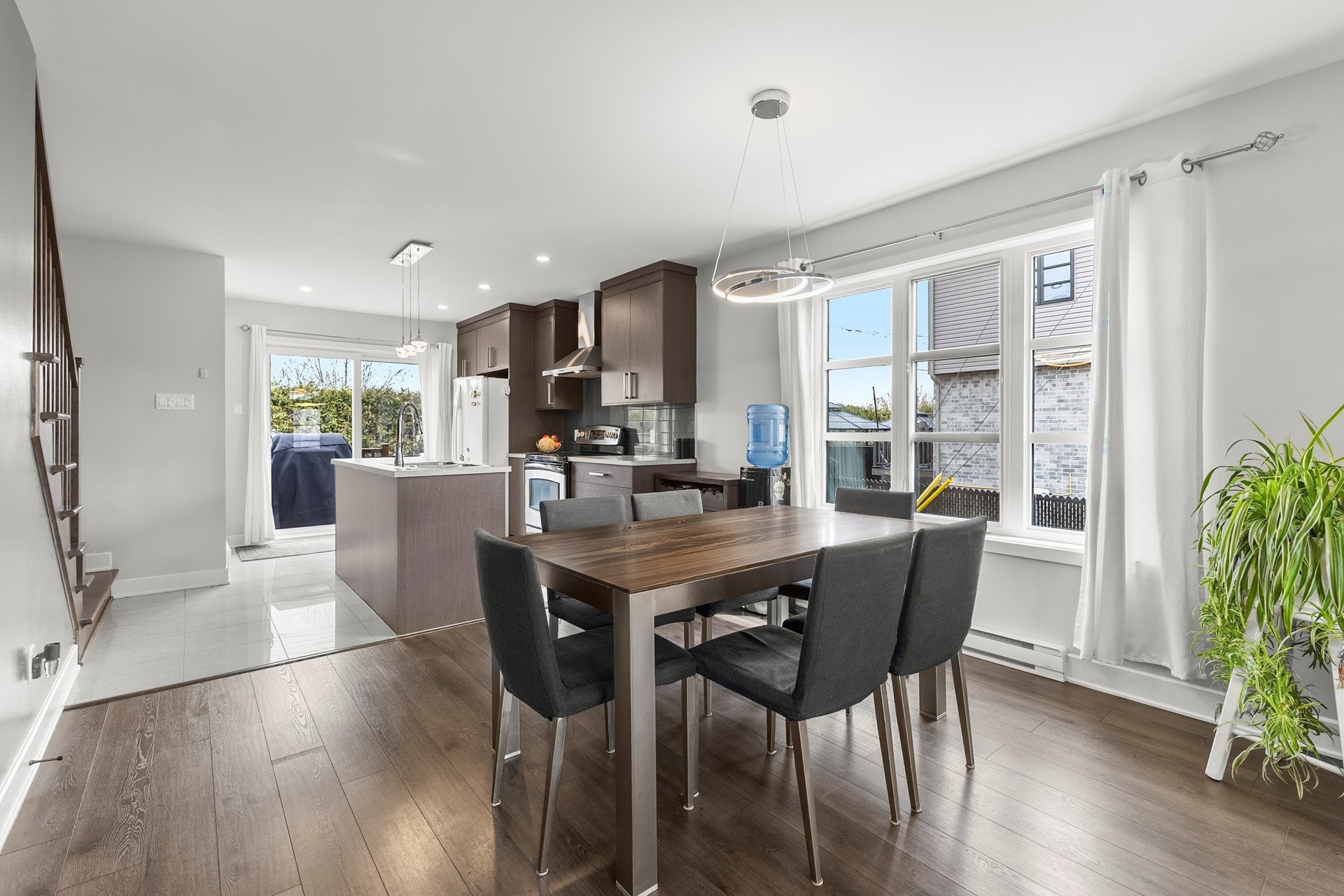 









62


Rue du Summerlea

,
Pointe-des-Cascades,




QC
J0P1M0

