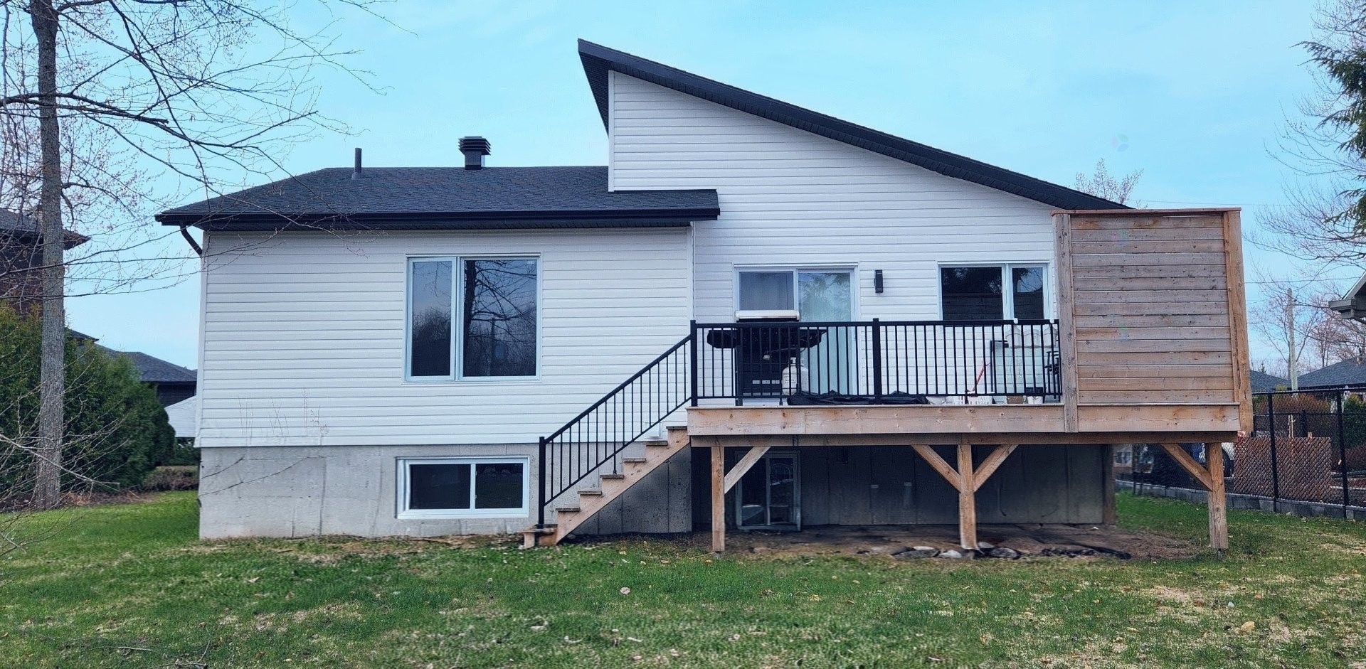 









2175


Rue Pierre-Matte

,
Shawinigan,




QC
G9P4X3

