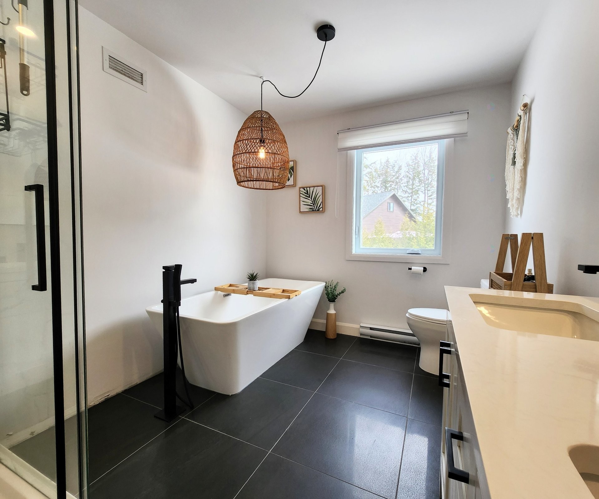 









2175


Rue Pierre-Matte

,
Shawinigan,




QC
G9P4X3


