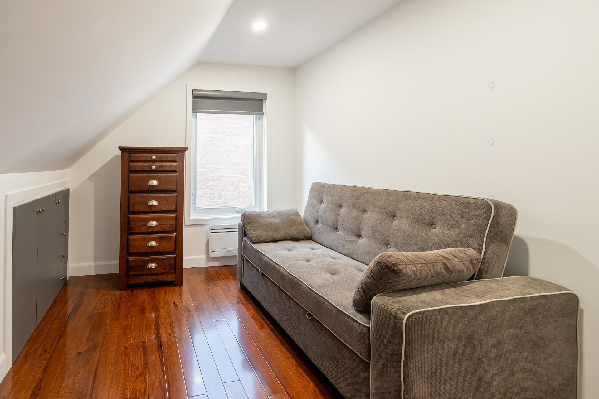 









12050


Rue Cousineau

,
Montréal (Ahuntsic-Cartierville),




QC
H4K1P5

