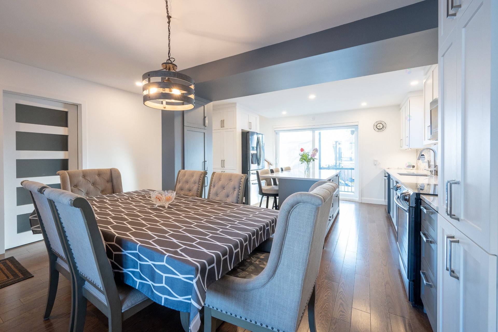 









12050


Rue Cousineau

,
Montréal (Ahuntsic-Cartierville),




QC
H4K1P5

