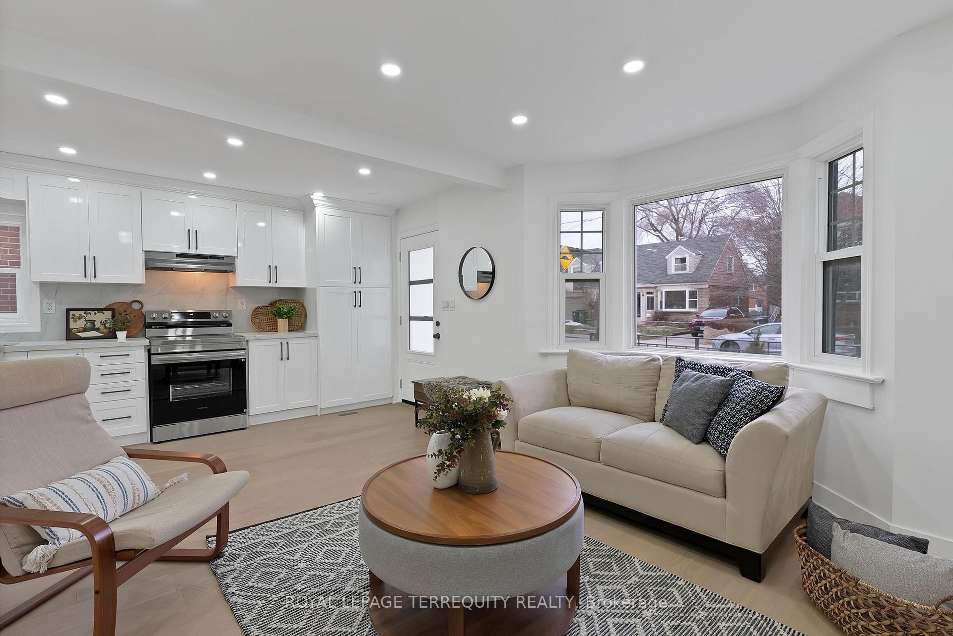 









40


Leroy

Avenue,
Toronto,




ON
M4J 4G8

