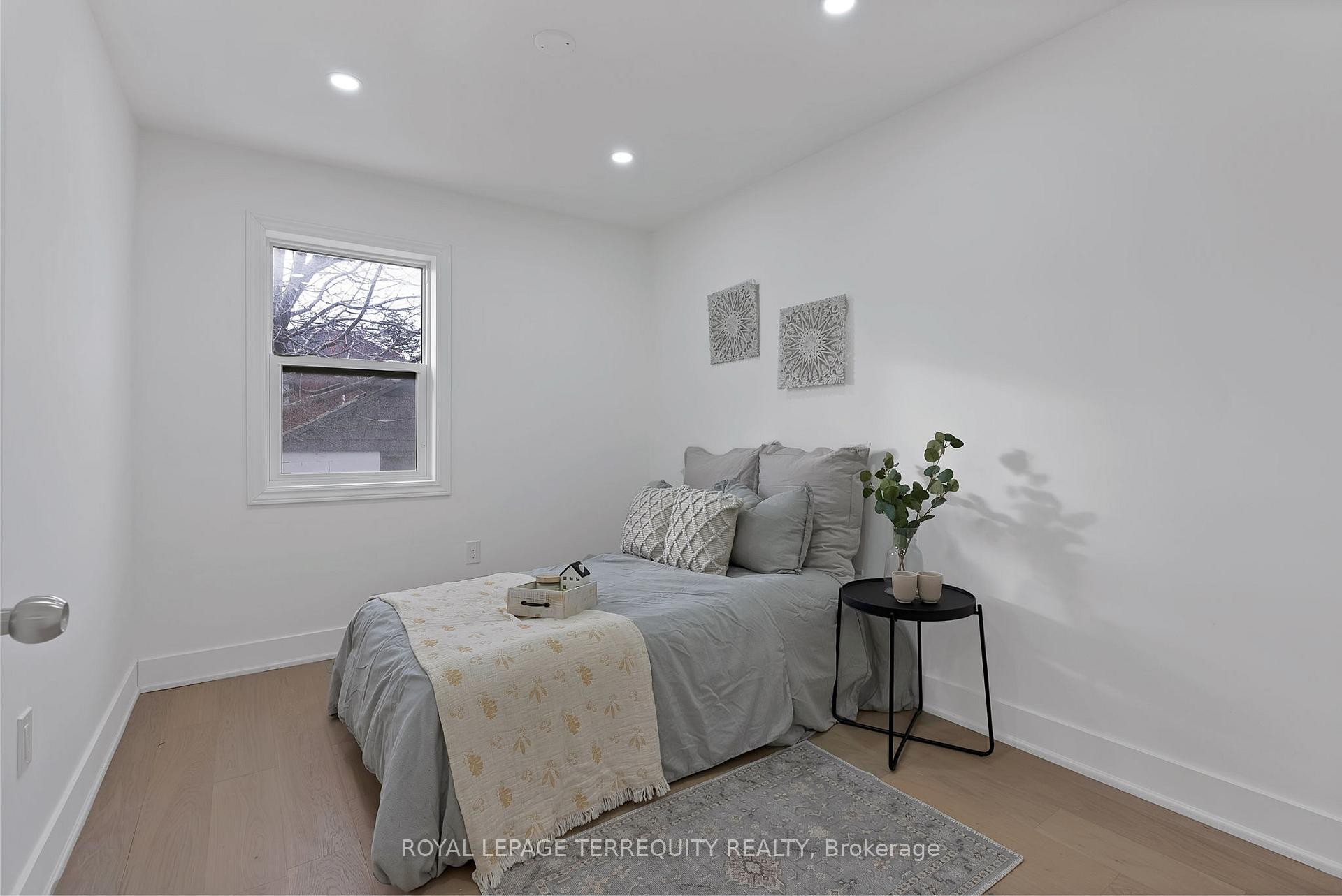 









40


Leroy

Avenue,
Toronto,




ON
M4J 4G8

