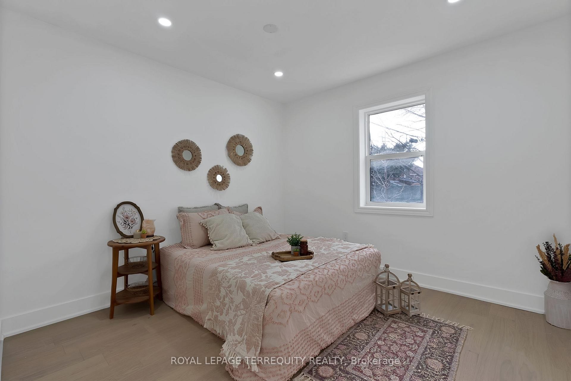 









40


Leroy

Avenue,
Toronto,




ON
M4J 4G8

