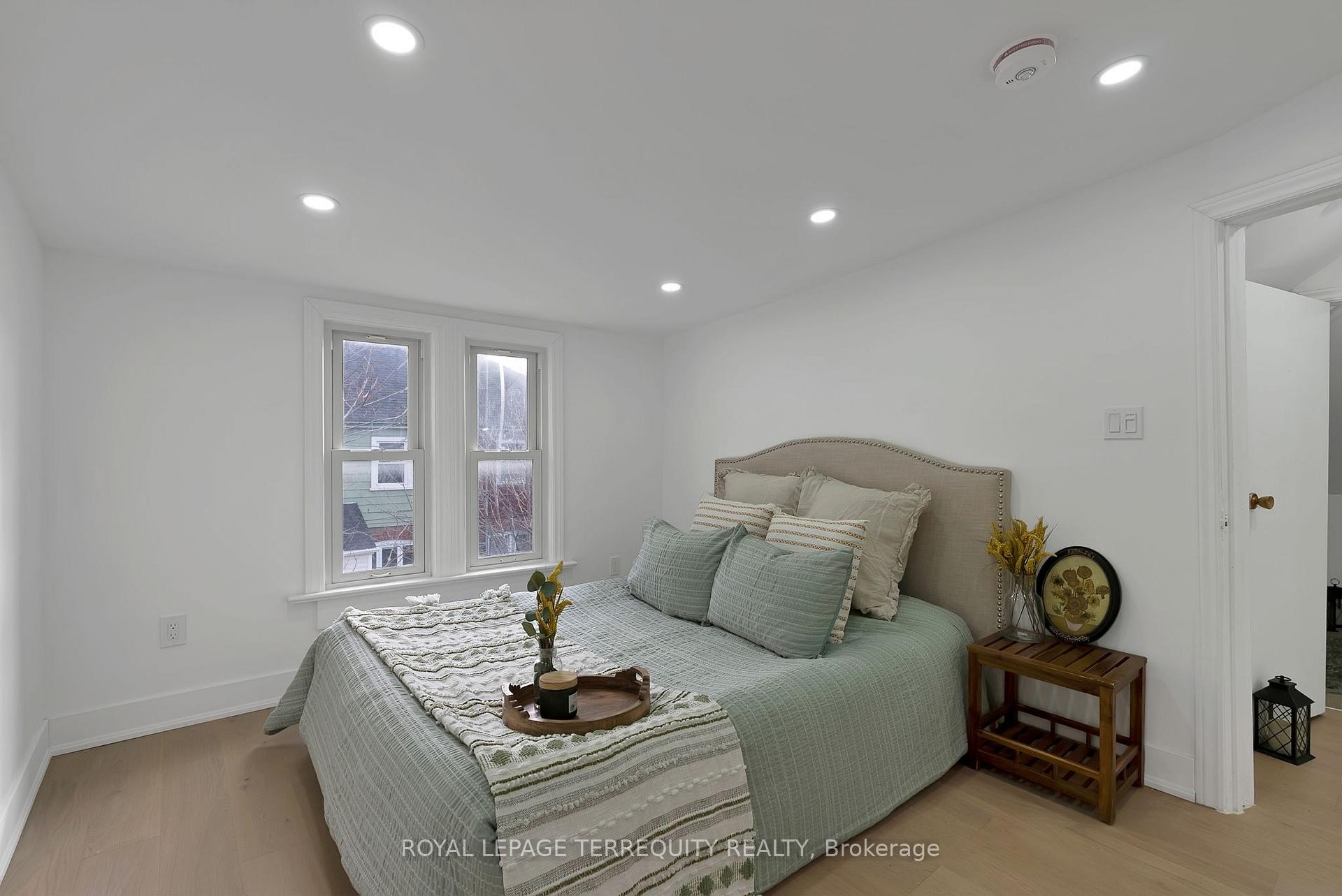 









40


Leroy

Avenue,
Toronto,




ON
M4J 4G8

