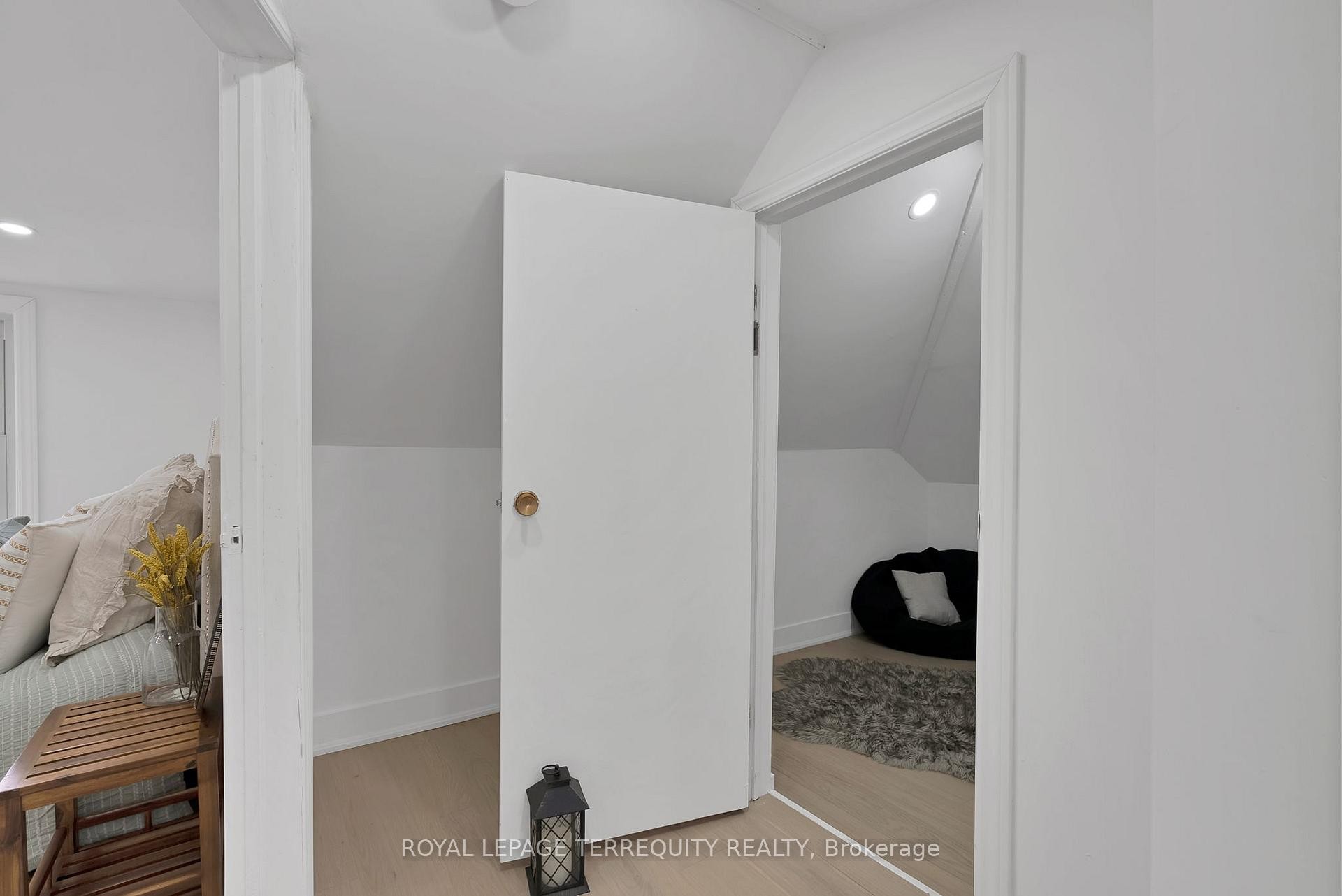 









40


Leroy

Avenue,
Toronto,




ON
M4J 4G8

