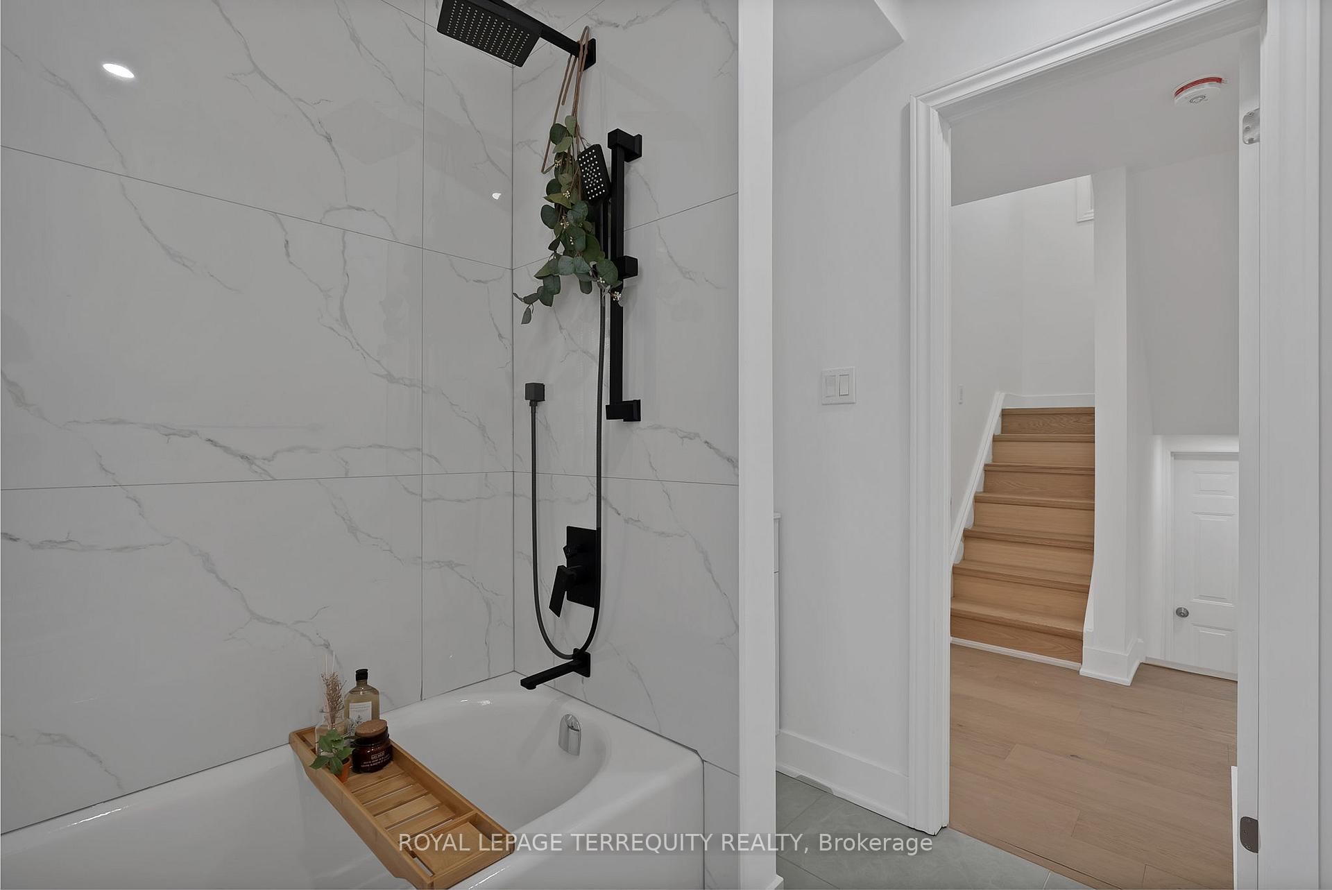 









40


Leroy

Avenue,
Toronto,




ON
M4J 4G8

