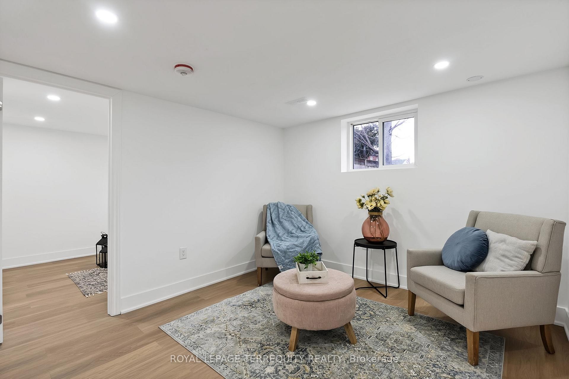 









40


Leroy

Avenue,
Toronto,




ON
M4J 4G8

