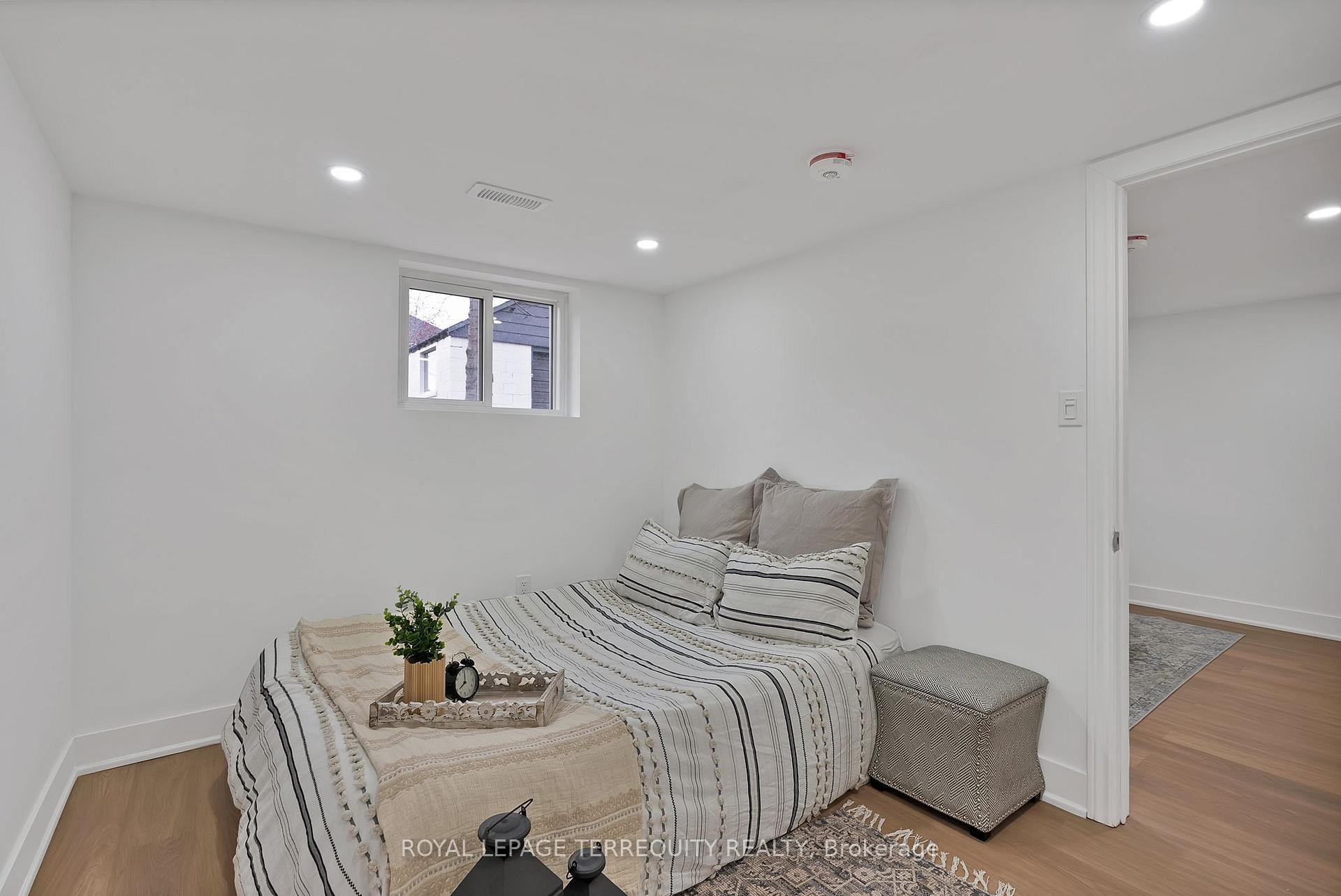 









40


Leroy

Avenue,
Toronto,




ON
M4J 4G8

