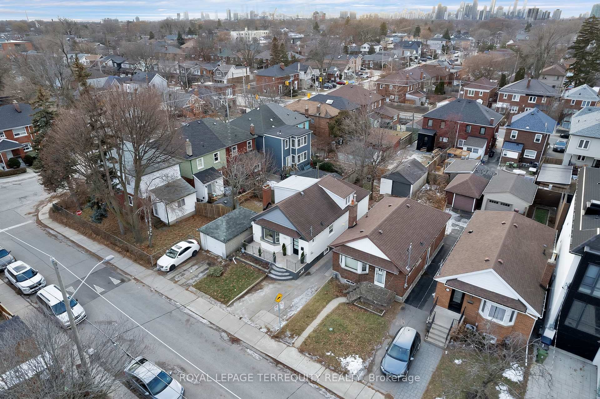 









40


Leroy

Avenue,
Toronto,




ON
M4J 4G8

