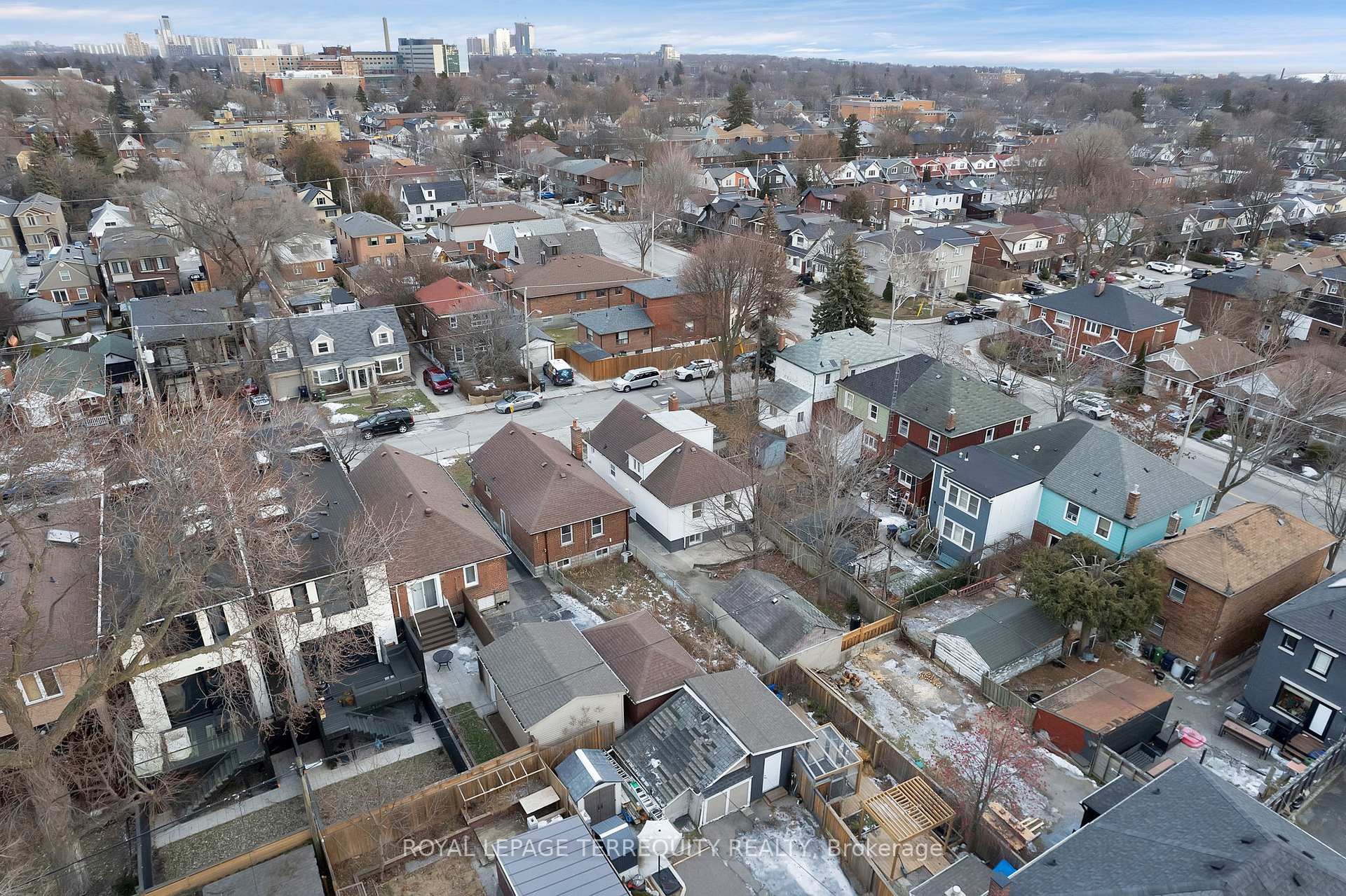 









40


Leroy

Avenue,
Toronto,




ON
M4J 4G8

